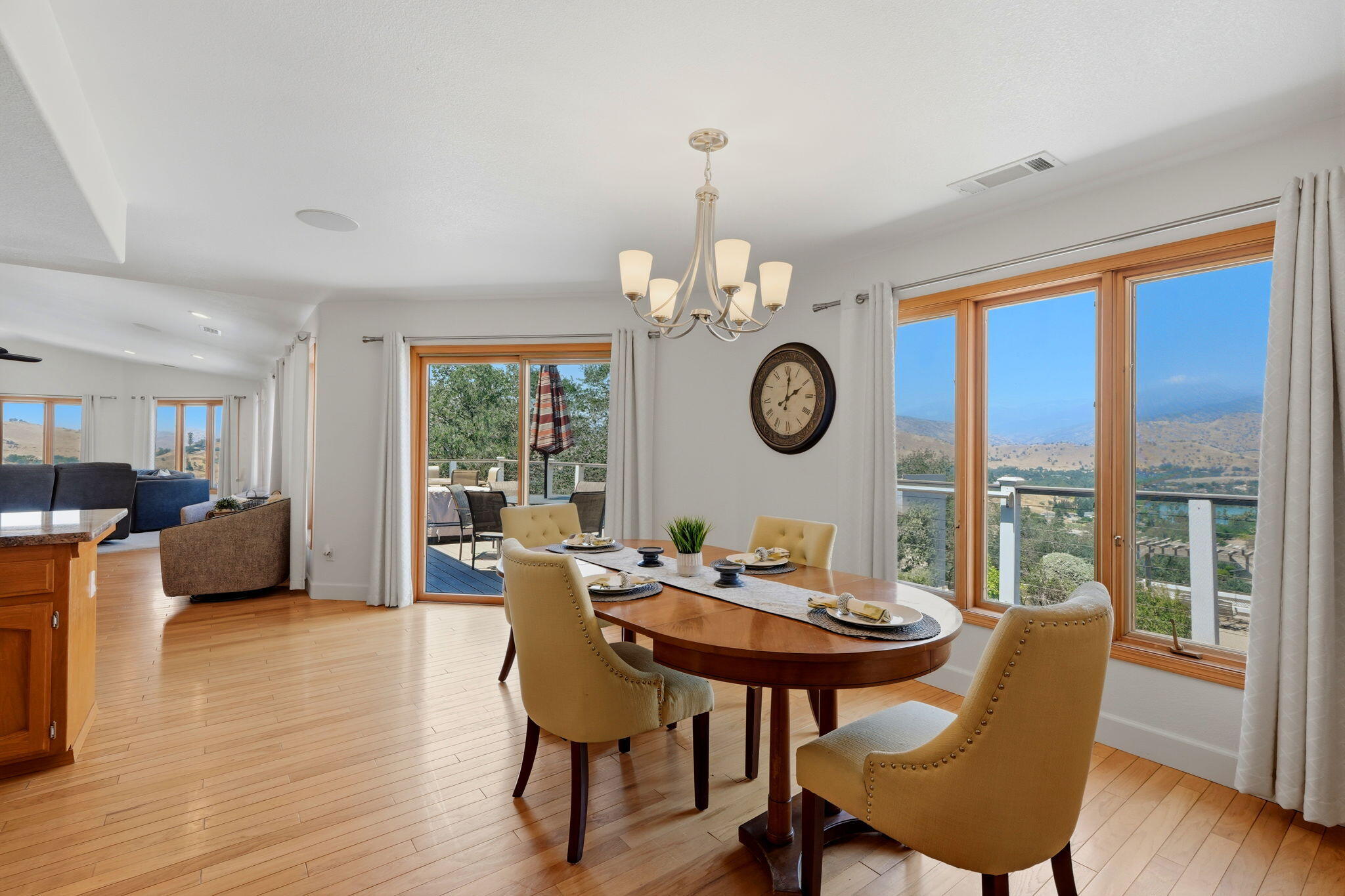 16247 Mustang Dr, Springville, CA 93265