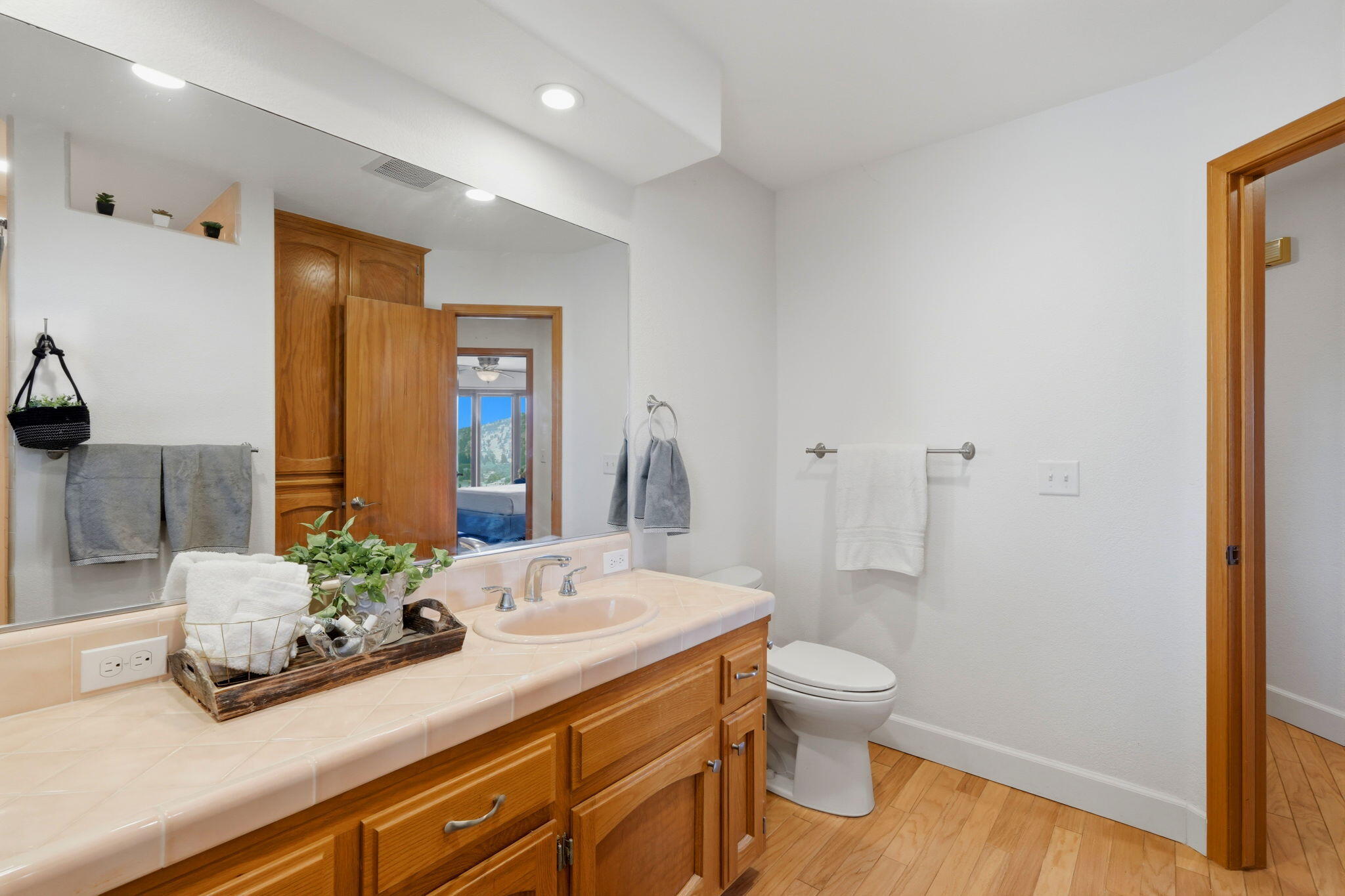 16247 Mustang Dr, Springville, CA 93265