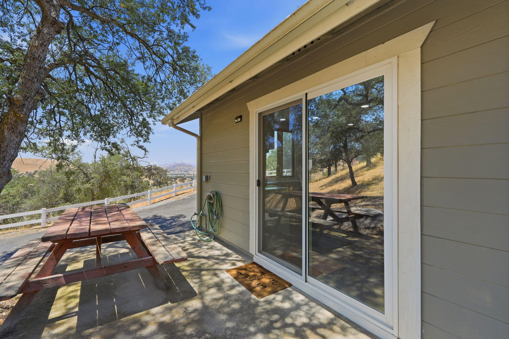 16247 Mustang Dr, Springville, CA 93265