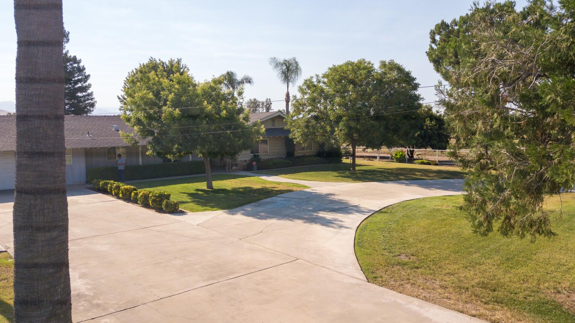 1956 S Indiana St, Porterville, CA 93257
