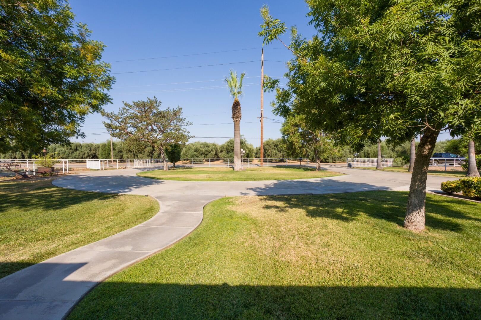 1956 S Indiana St, Porterville, CA 93257
