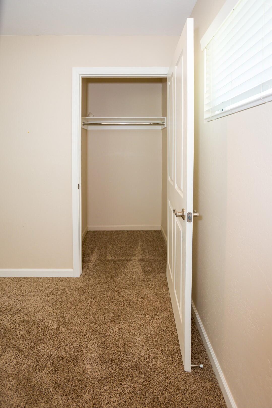 1956 S Indiana St, Porterville, CA 93257
