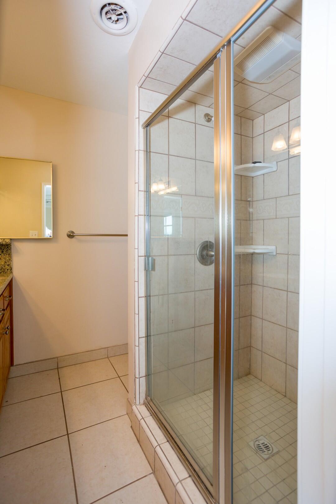 1956 S Indiana St, Porterville, CA 93257