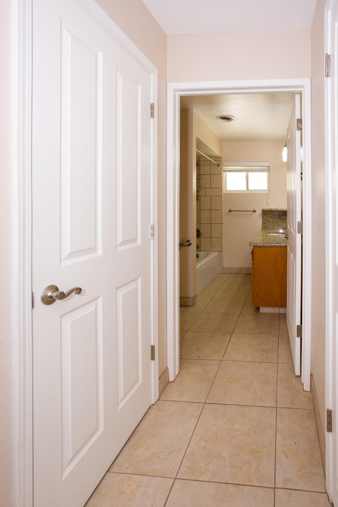 1956 S Indiana St, Porterville, CA 93257