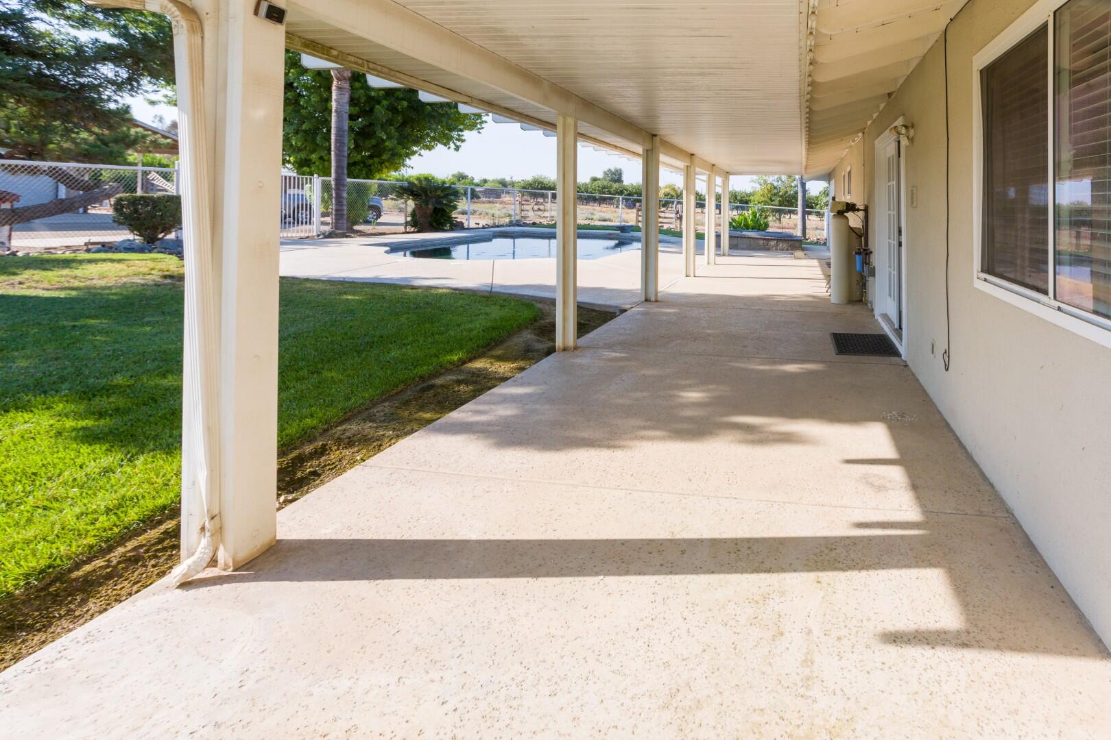 1956 S Indiana St, Porterville, CA 93257