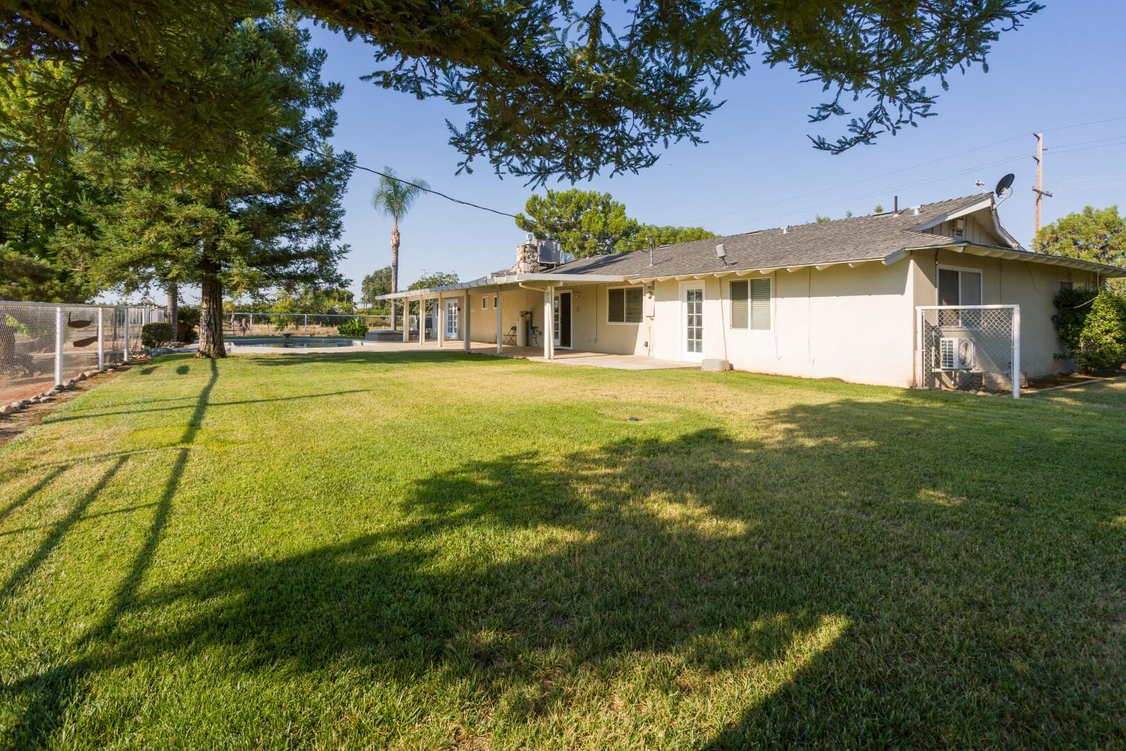 1956 S Indiana St, Porterville, CA 93257