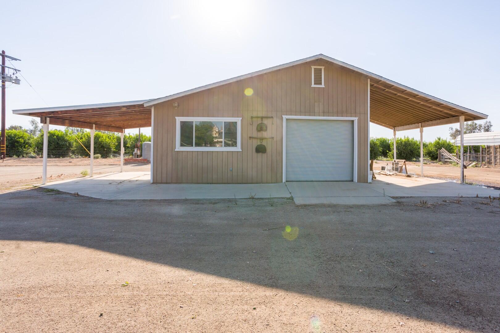 1956 S Indiana St, Porterville, CA 93257