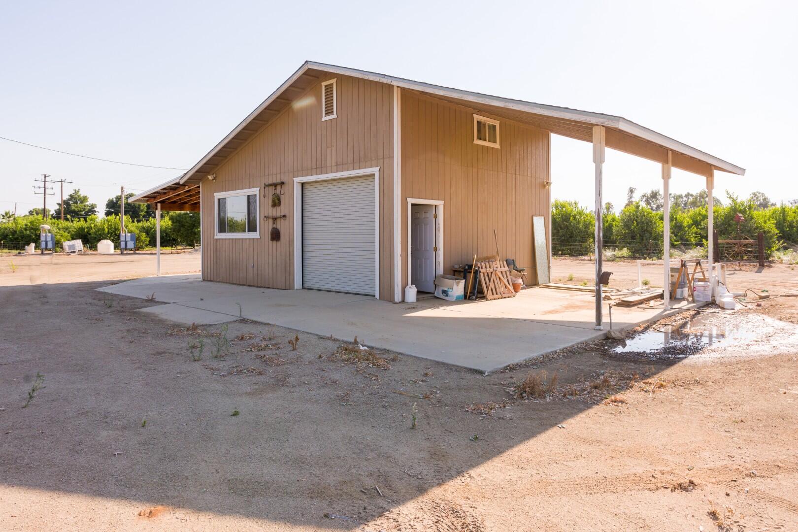 1956 S Indiana St, Porterville, CA 93257