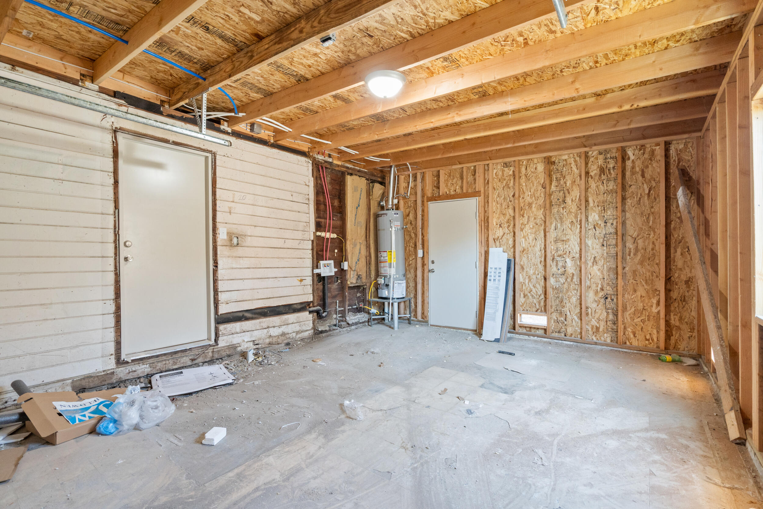 460 S Shasta Ave, Farmersville, CA 93223