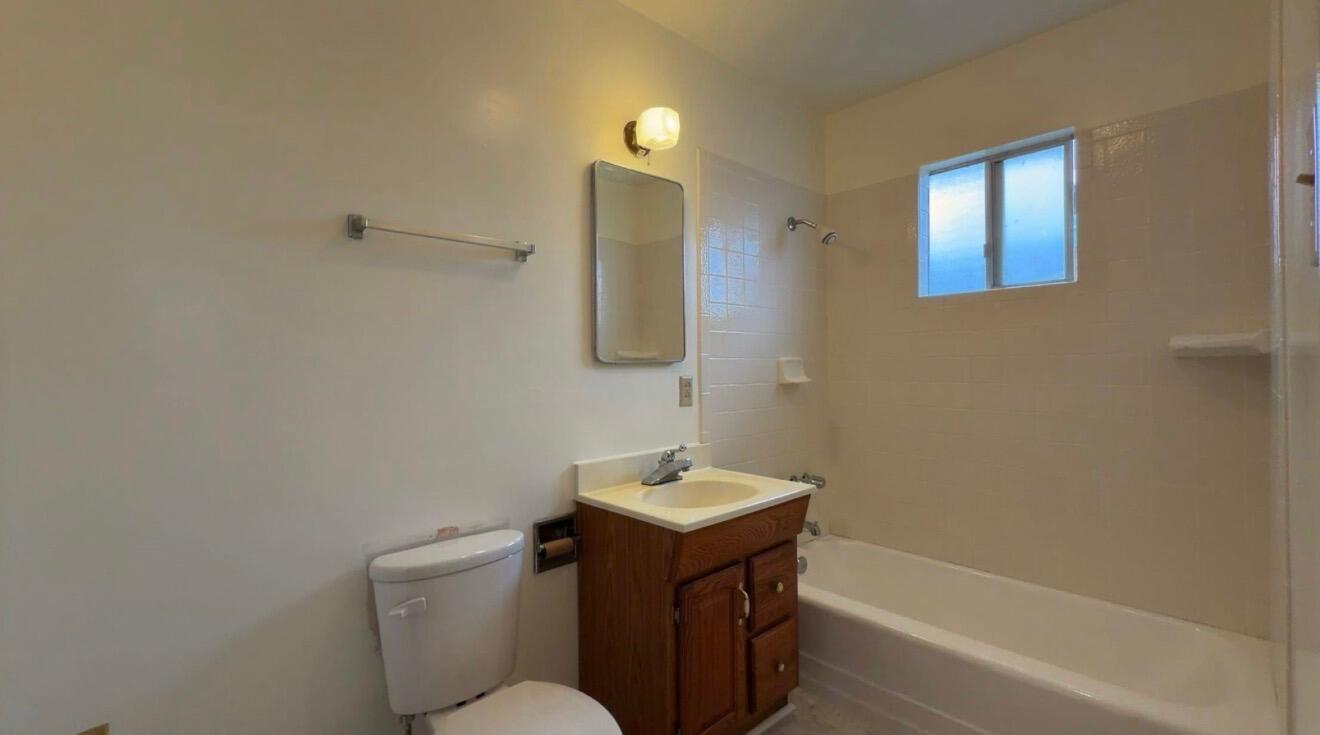 330 Mindoro St, Morro Bay, CA 93442