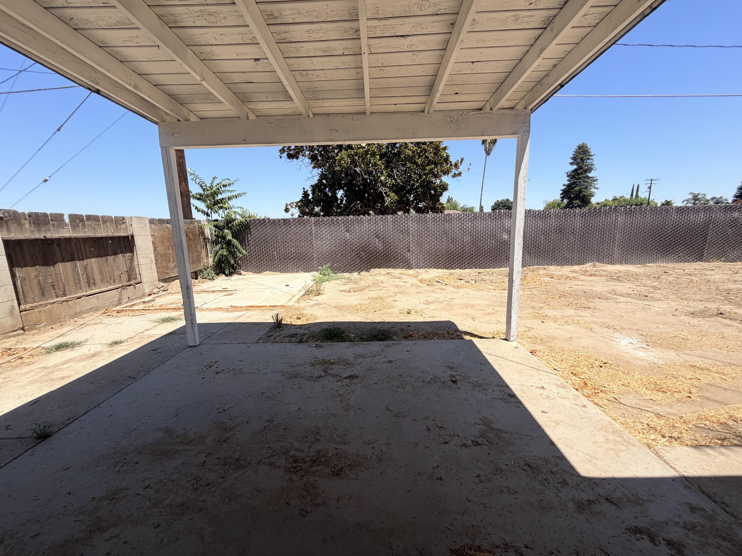26176 N Mooney Blvd, Tulare, CA 93274