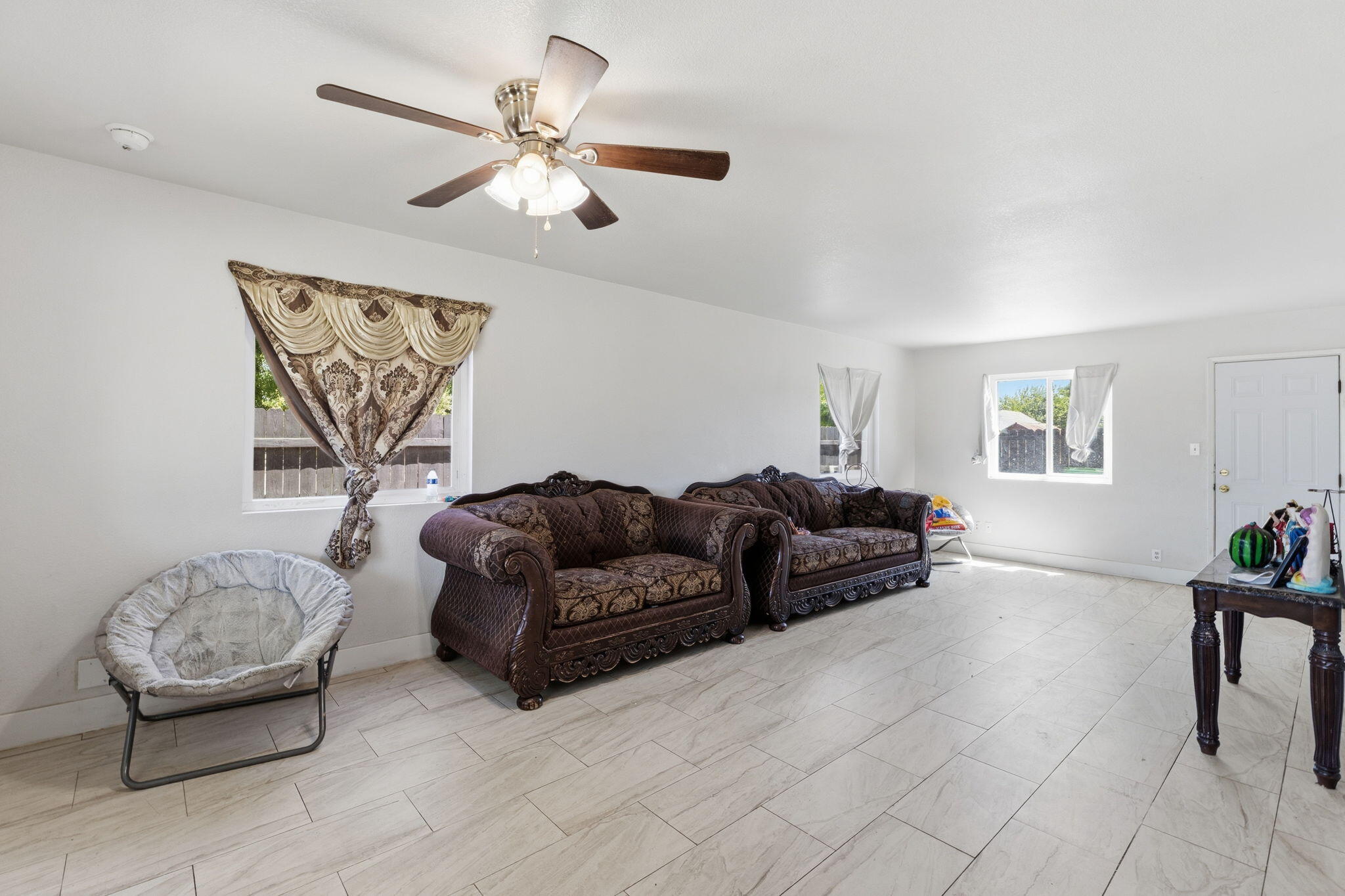 975 Van Dorsten Ave, Corcoran, CA 93212