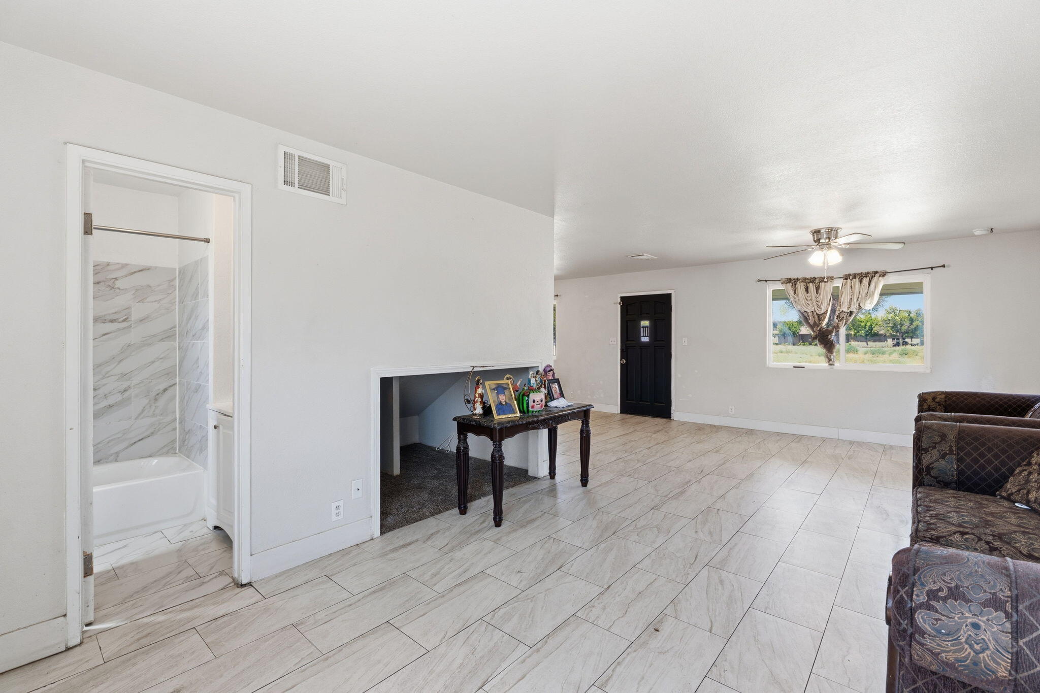 975 Van Dorsten Ave, Corcoran, CA 93212