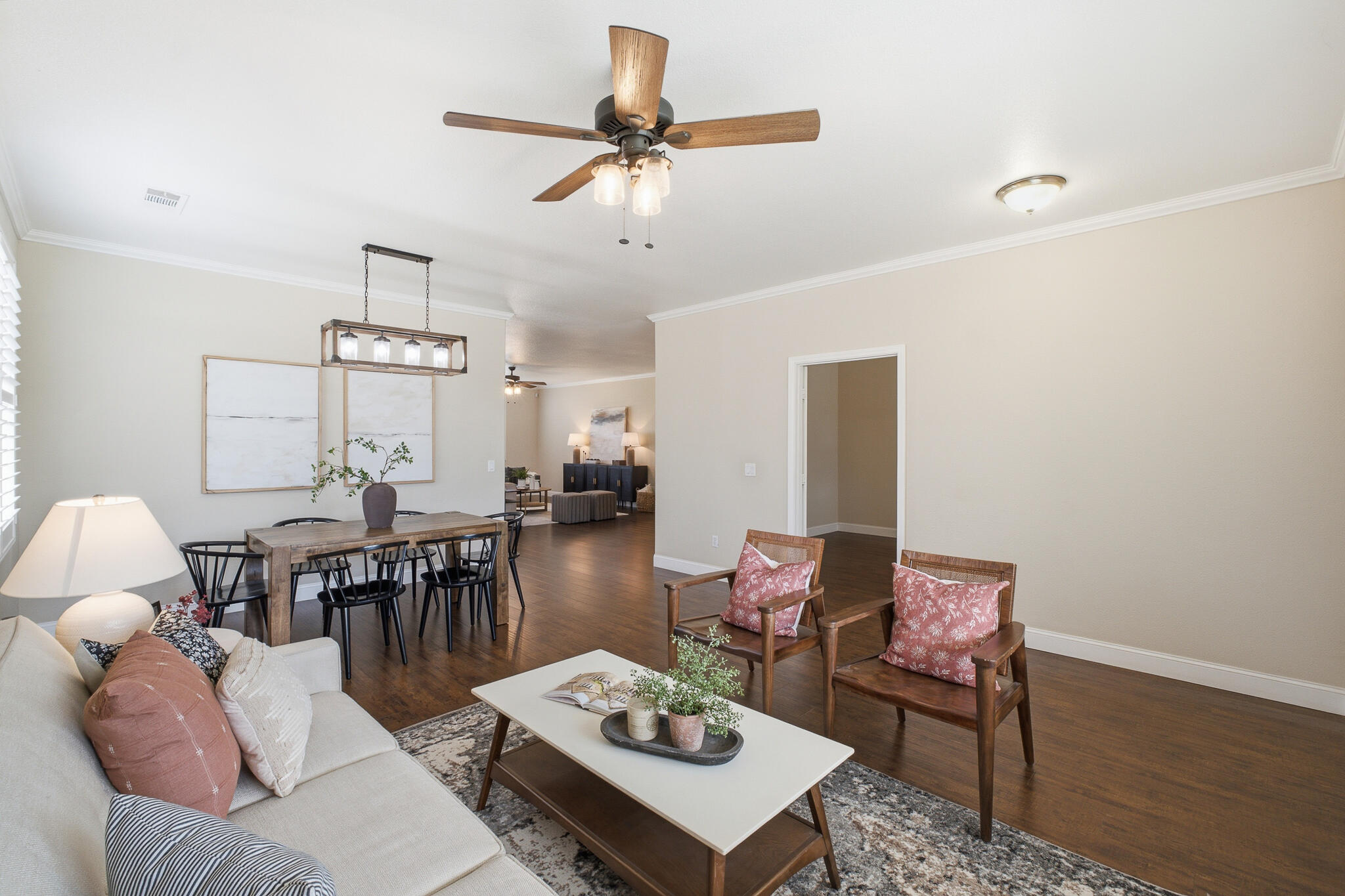 2037 N Vermont, Visalia, CA 93291