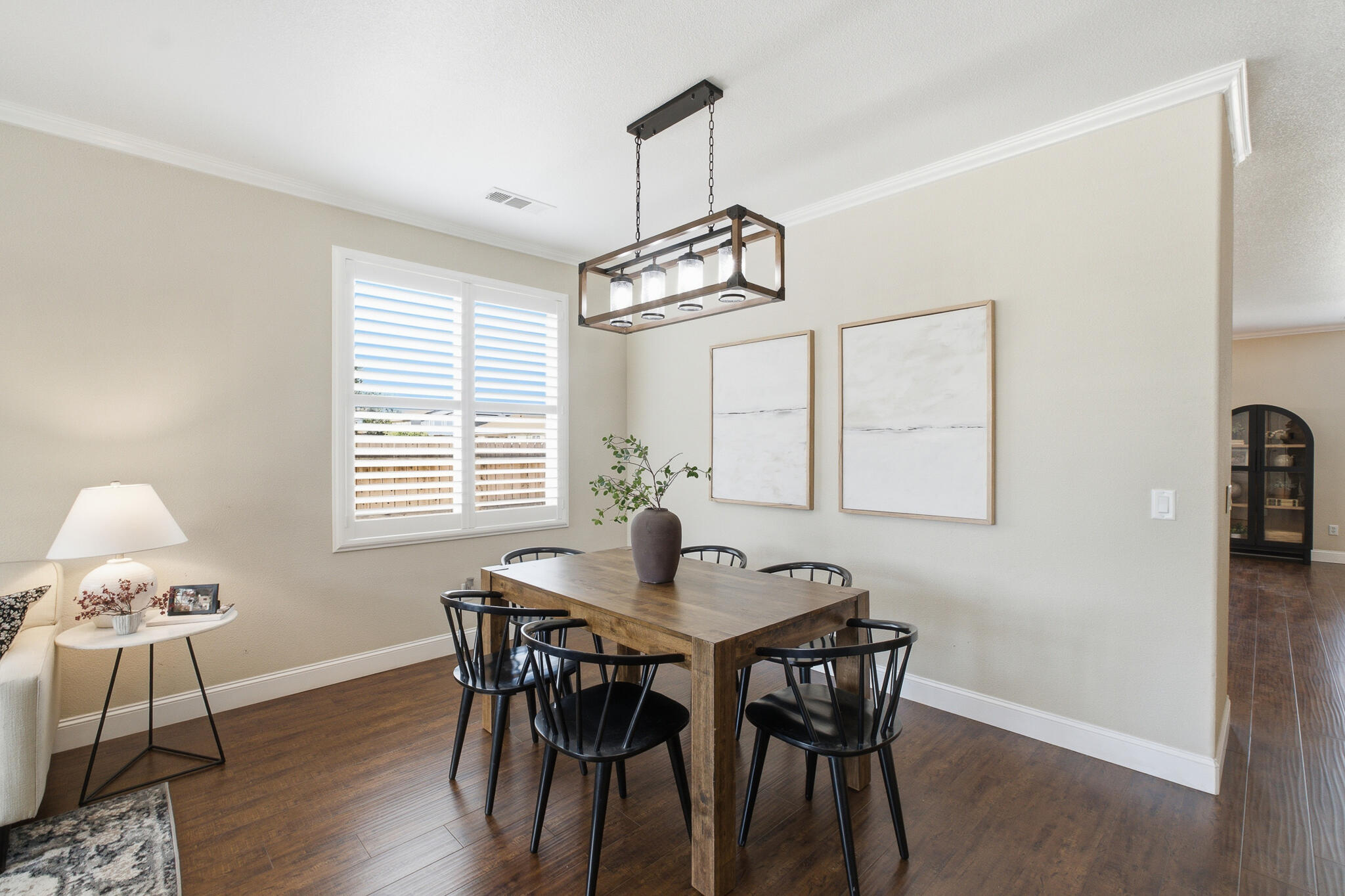 2037 N Vermont, Visalia, CA 93291
