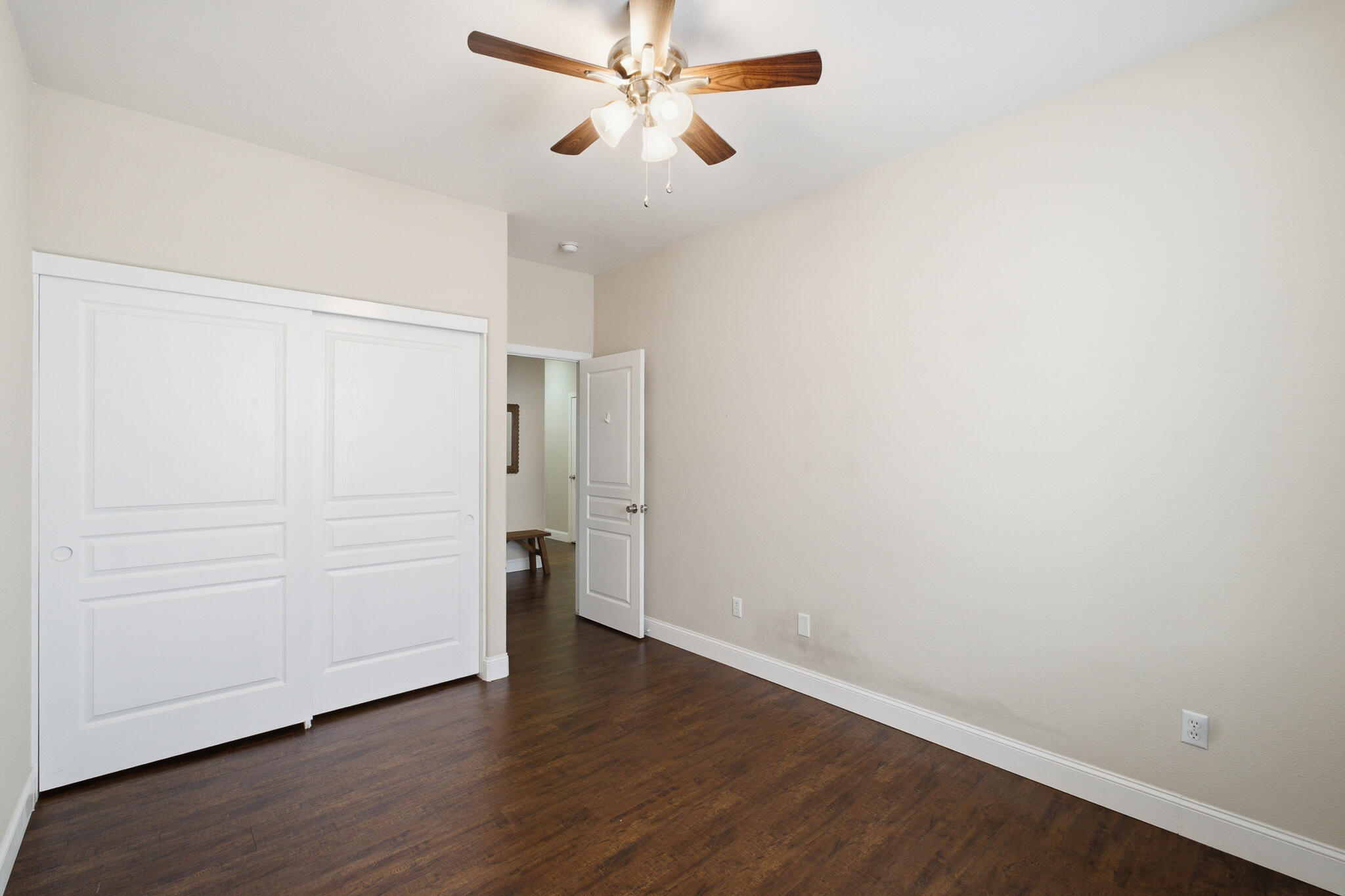 2037 N Vermont, Visalia, CA 93291