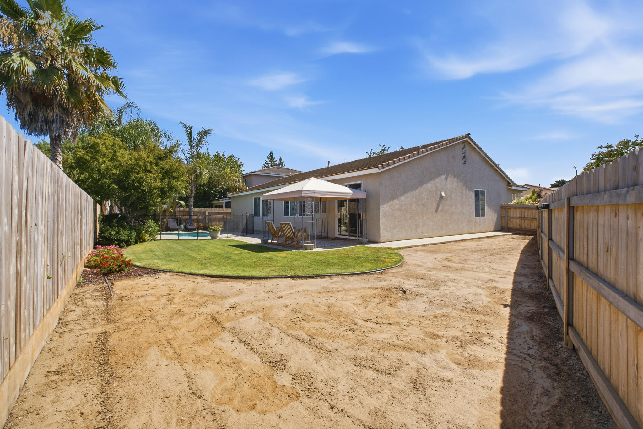 2037 N Vermont, Visalia, CA 93291