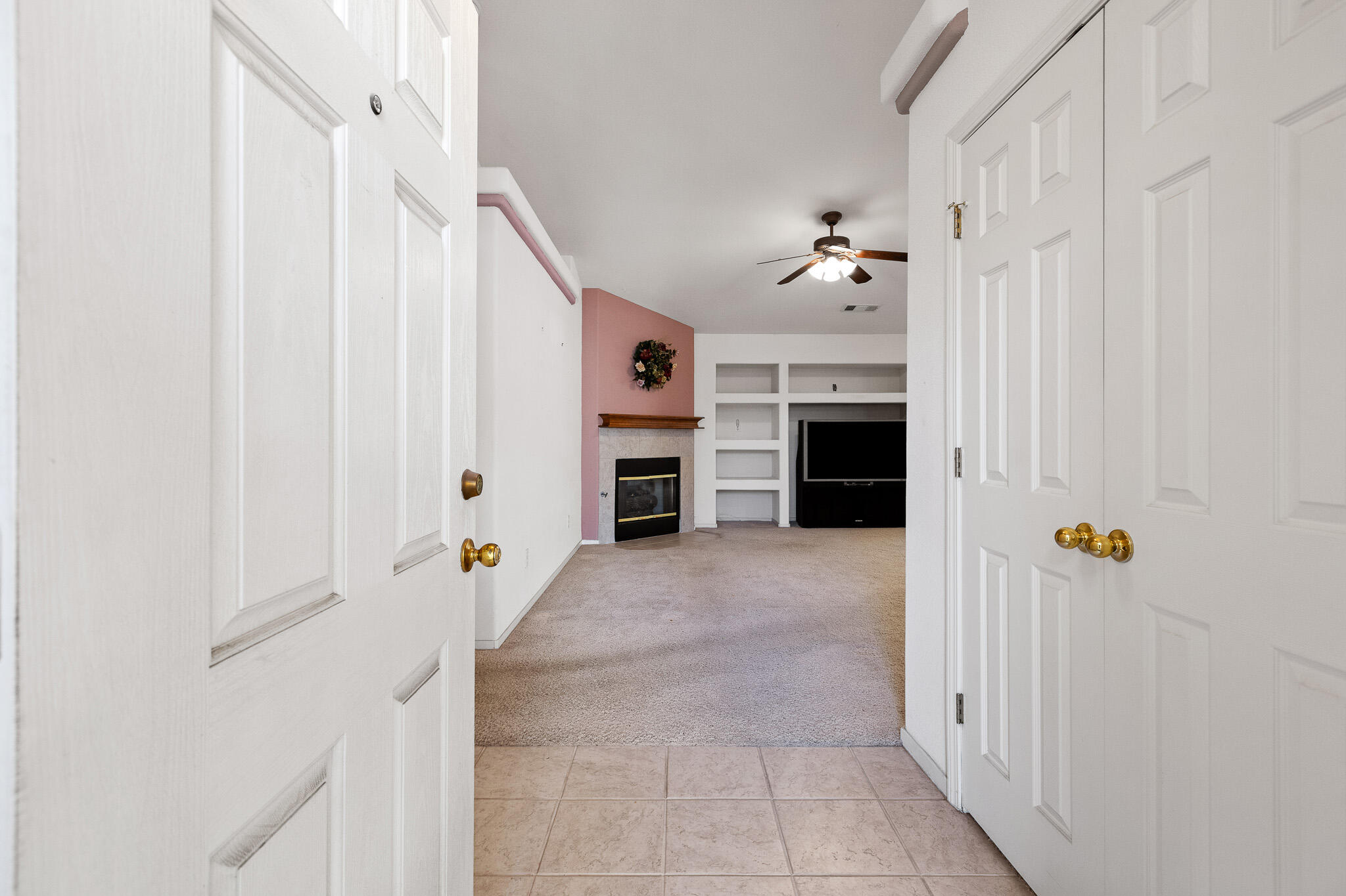 1722 W Julieann Ave, Porterville, CA 93257