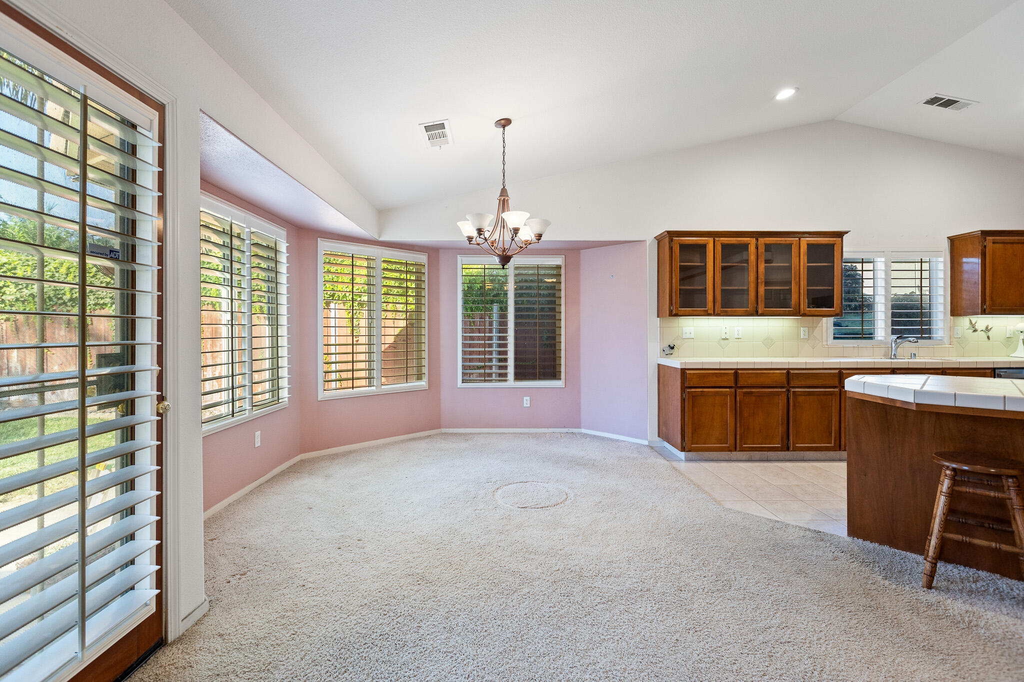 1722 W Julieann Ave, Porterville, CA 93257
