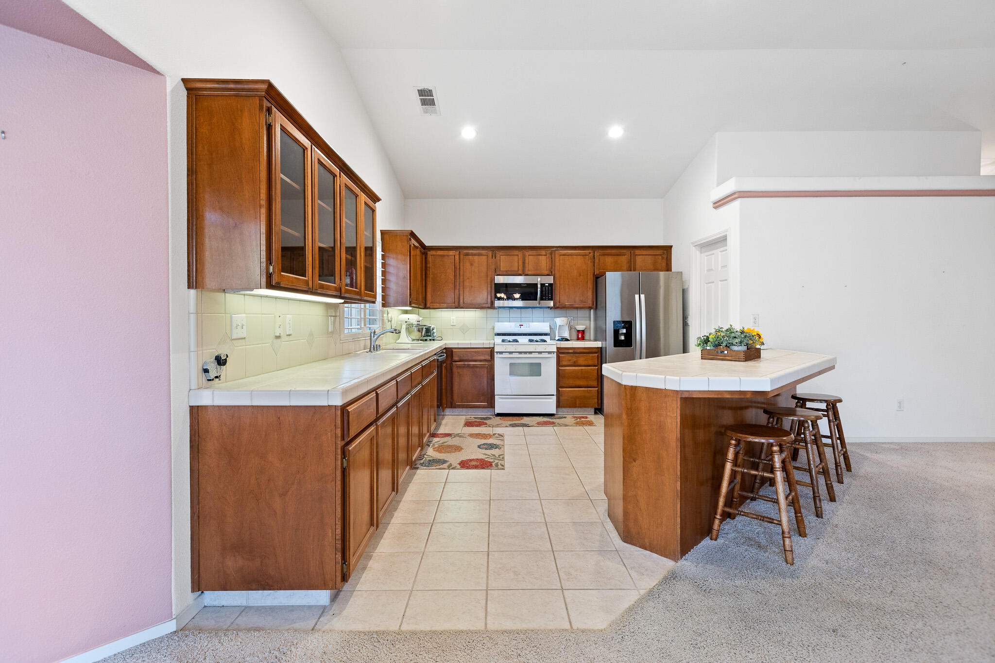 1722 W Julieann Ave, Porterville, CA 93257