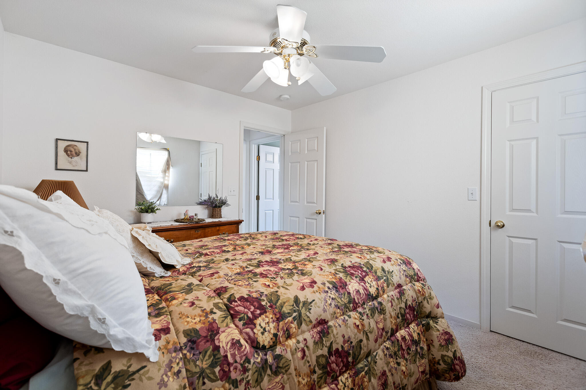 1722 W Julieann Ave, Porterville, CA 93257