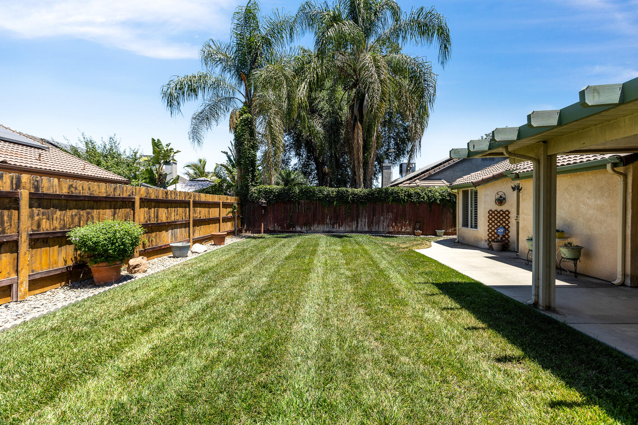 1722 W Julieann Ave, Porterville, CA 93257