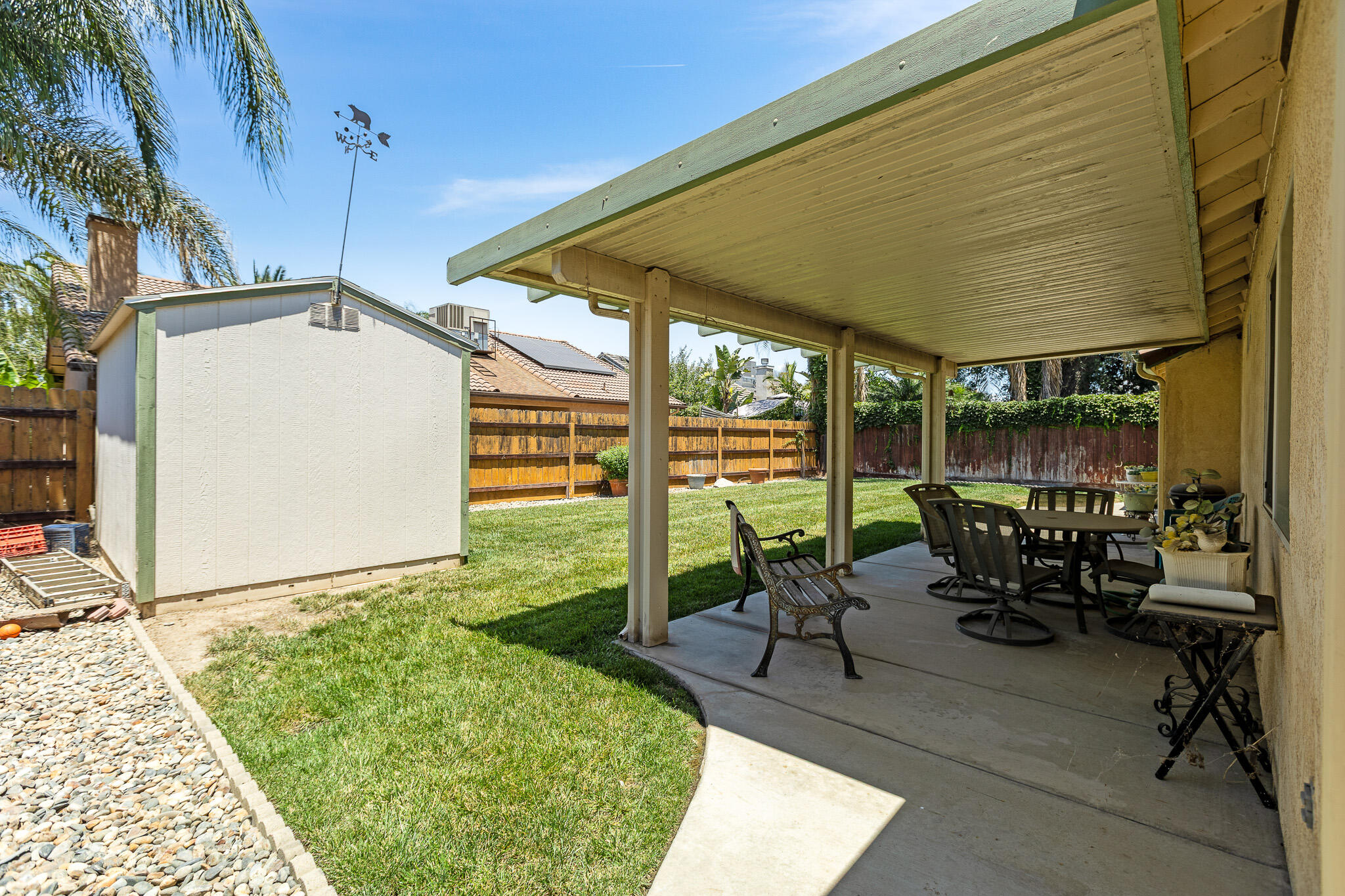 1722 W Julieann Ave, Porterville, CA 93257