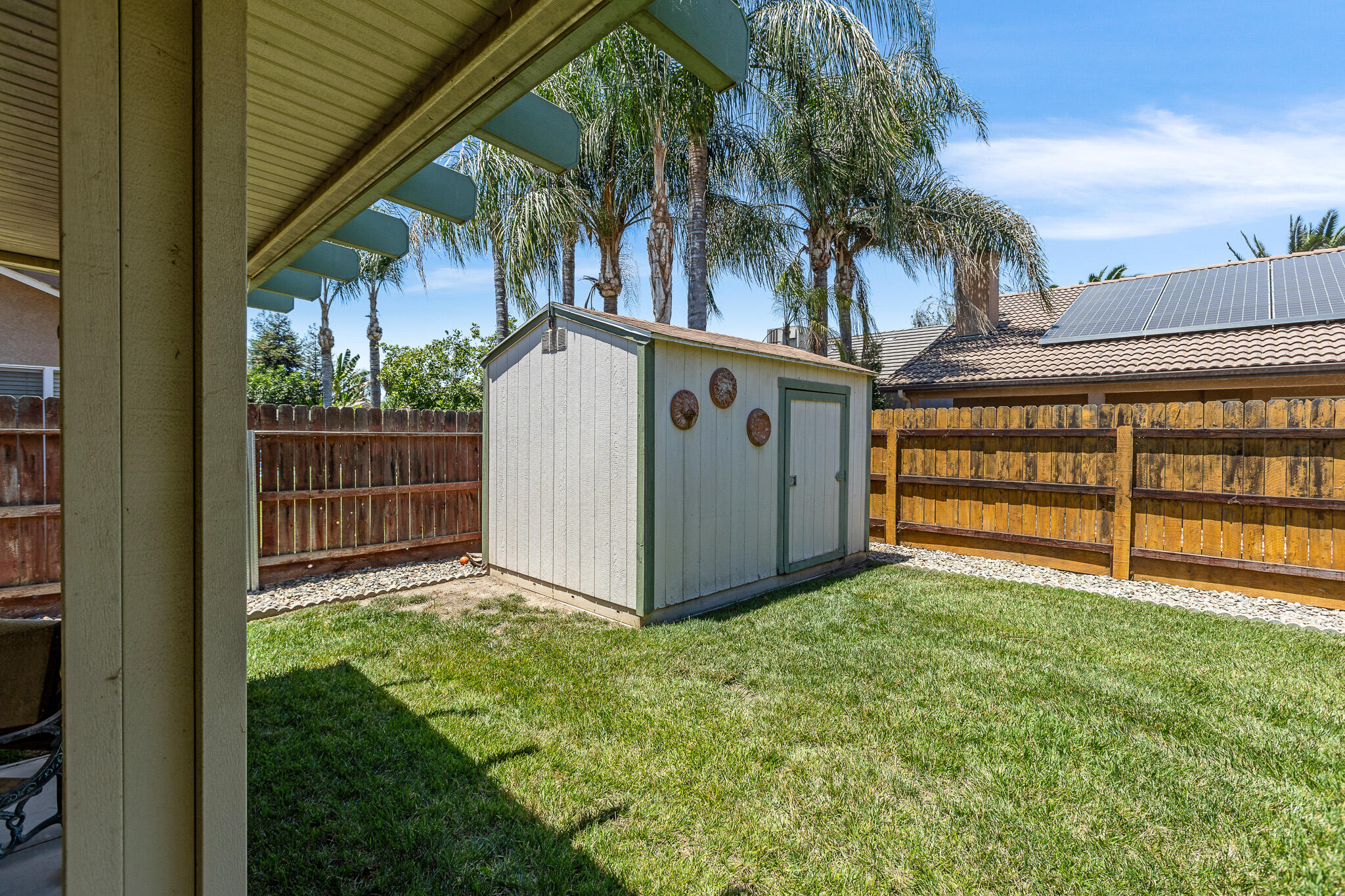 1722 W Julieann Ave, Porterville, CA 93257