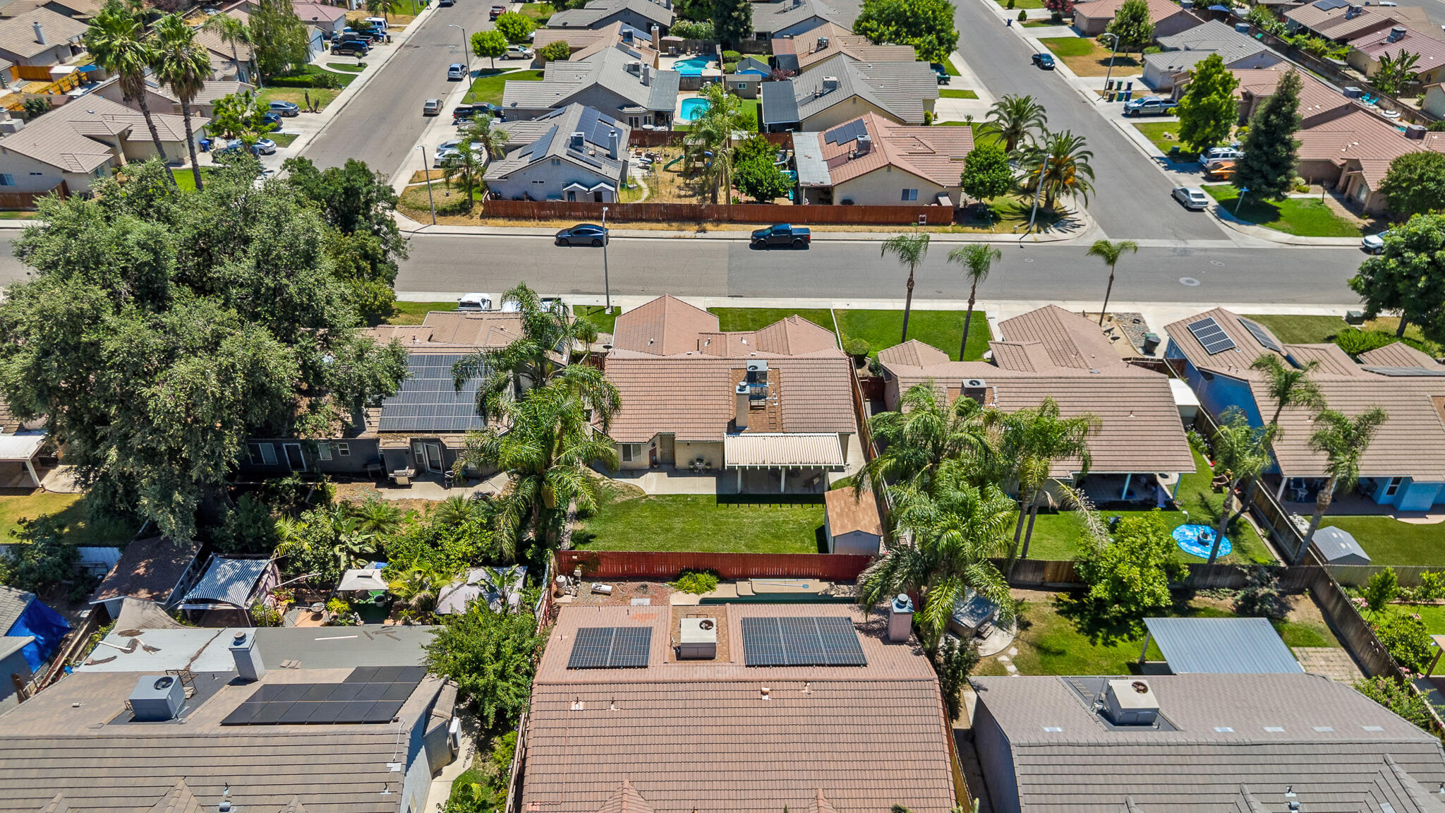 1722 W Julieann Ave, Porterville, CA 93257