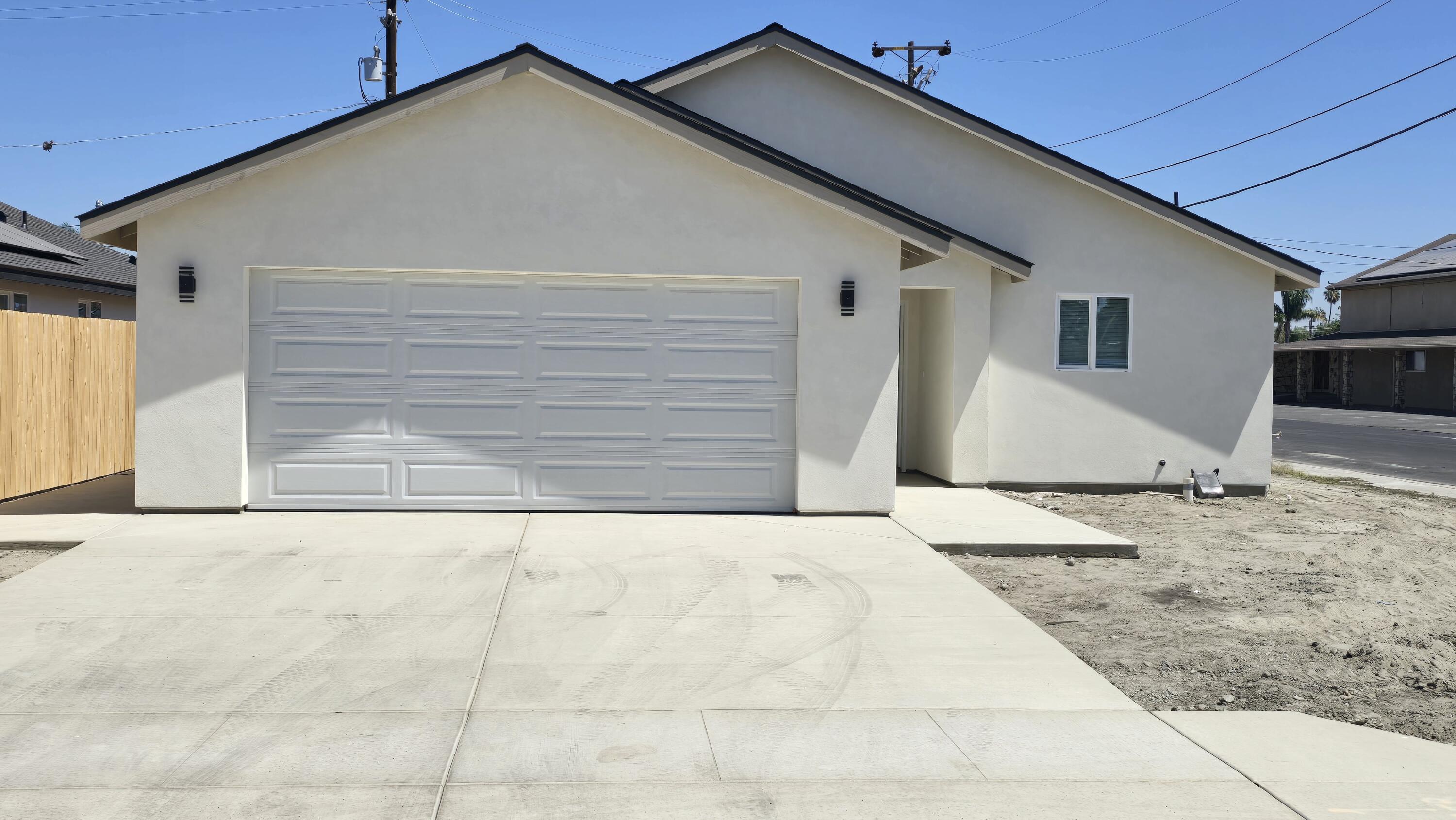 2100 Bell Ave, Corcoran, CA 93212