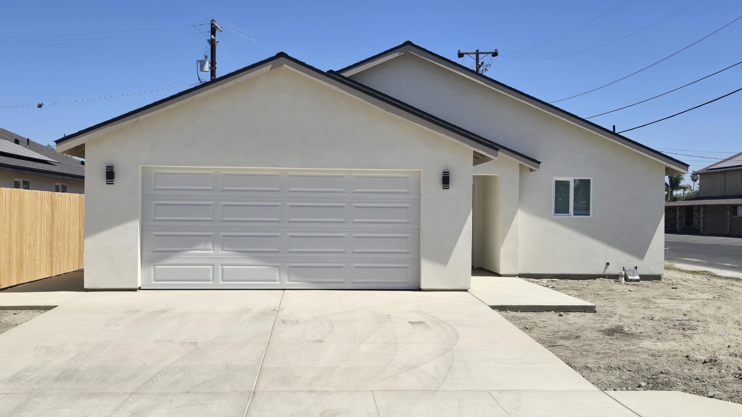 2100 Bell Ave, Corcoran, CA 93212