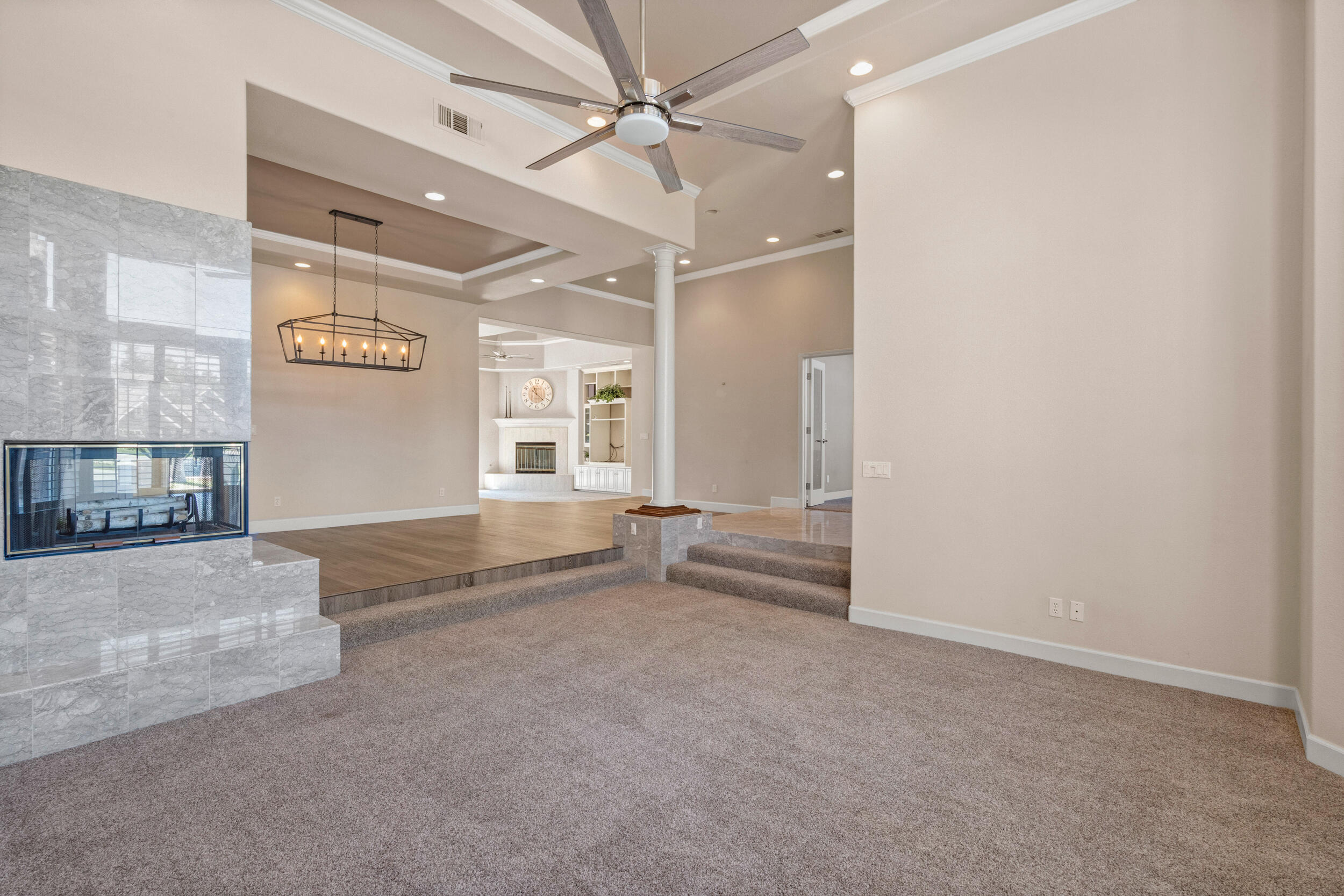 5709 W Seeger Ct, Visalia, CA 93277