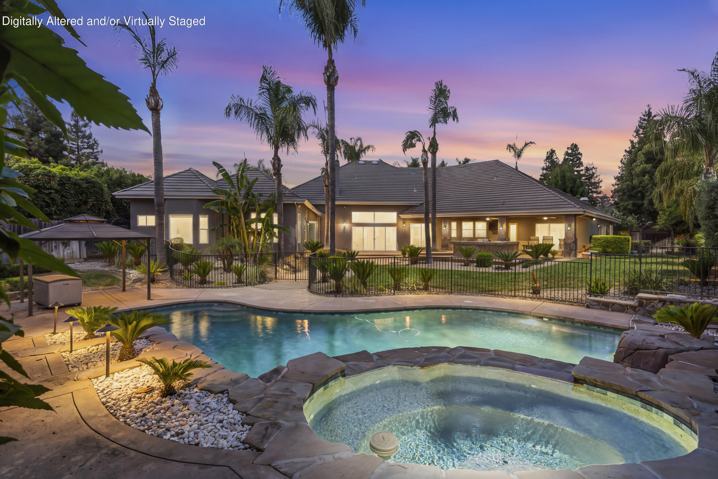 5709 W Seeger Ct, Visalia, CA 93277