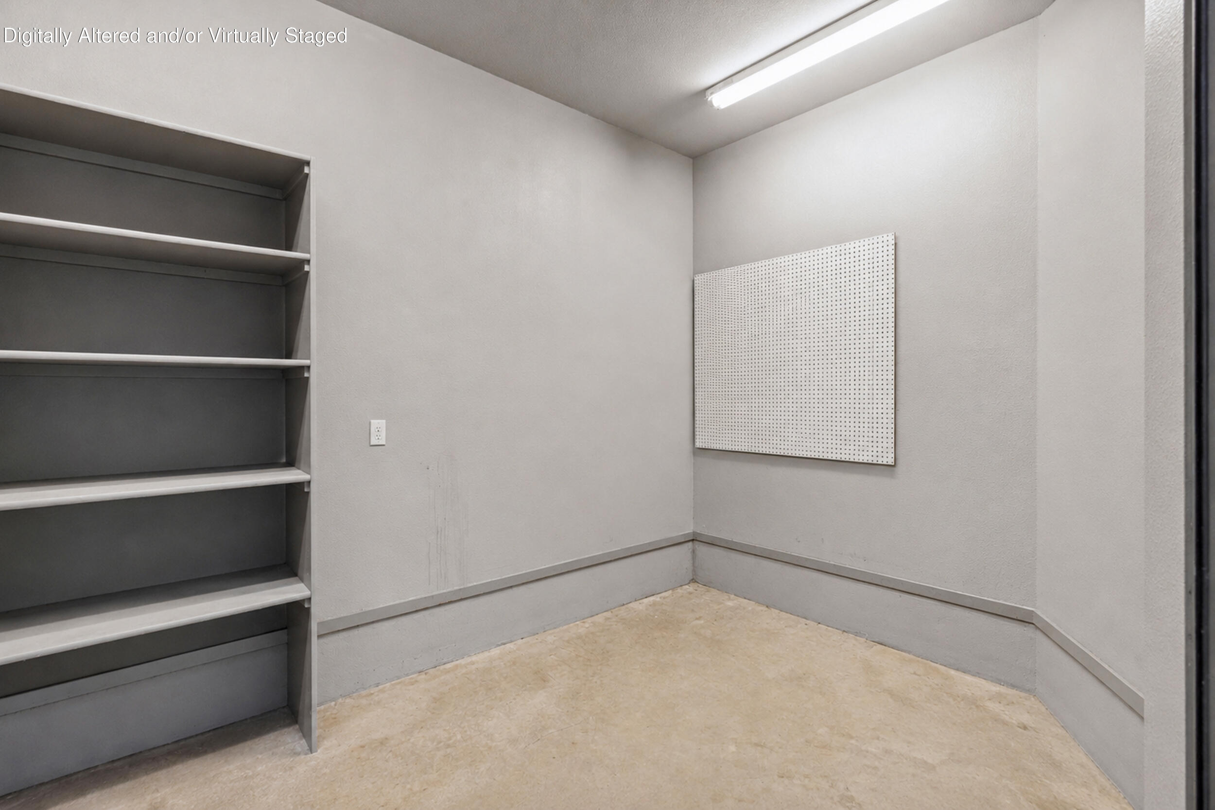 5709 W Seeger Ct, Visalia, CA 93277