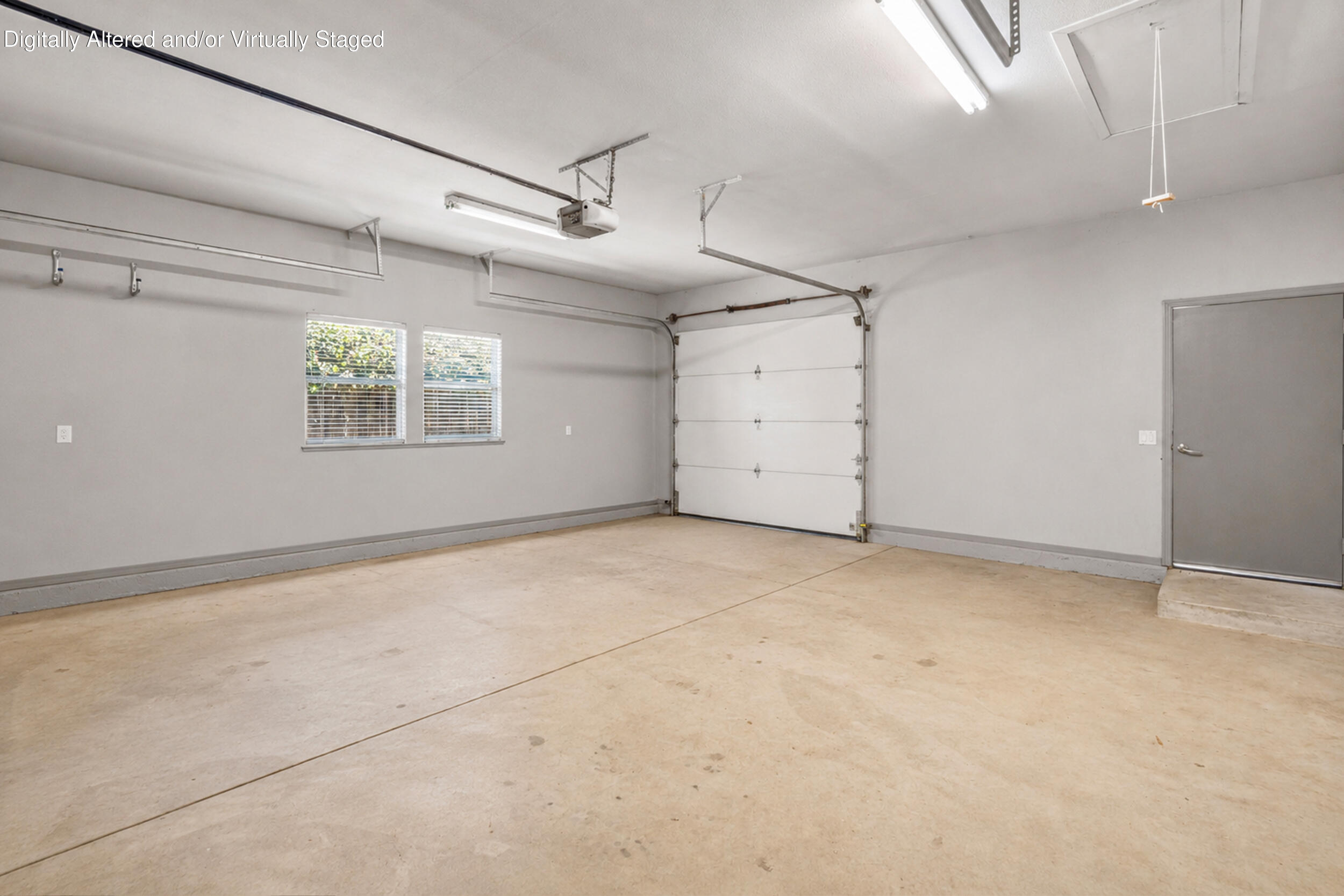 5709 W Seeger Ct, Visalia, CA 93277
