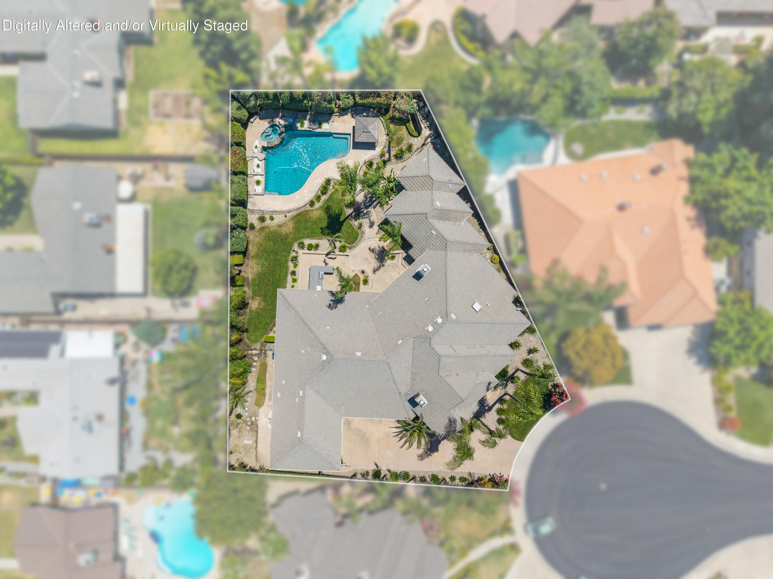5709 W Seeger Ct, Visalia, CA 93277