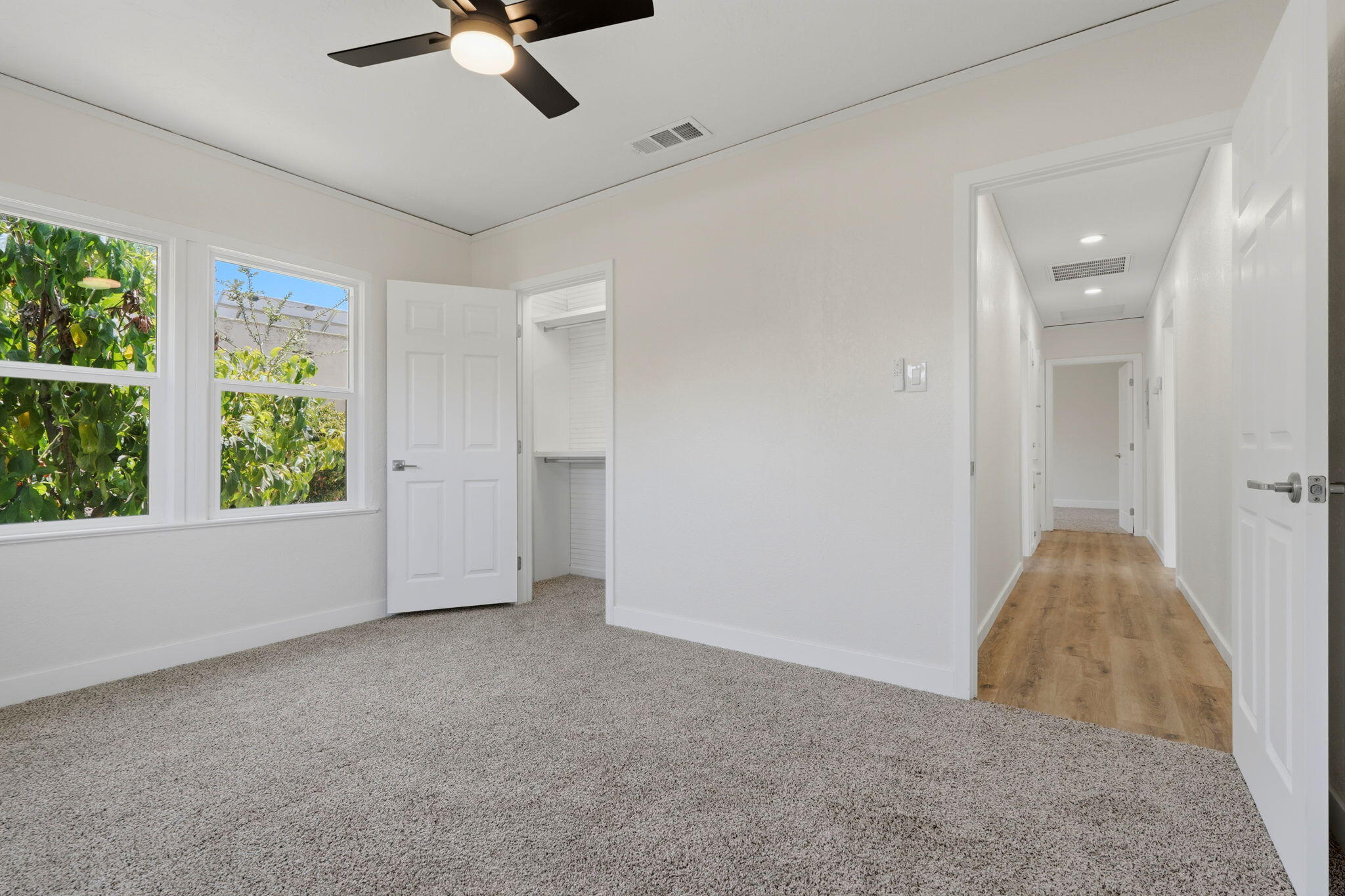 35 S Howland St, Porterville, CA 93257