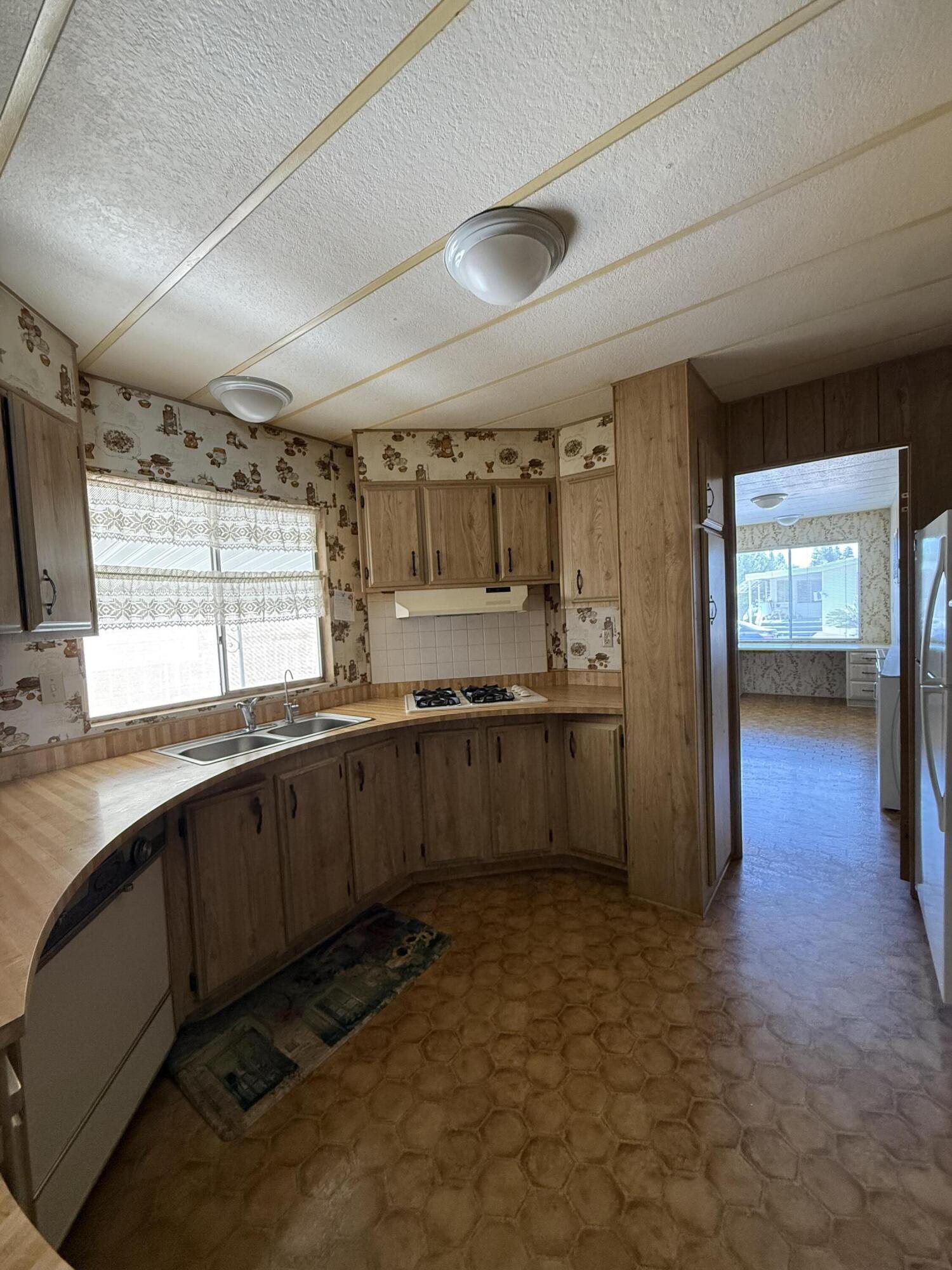 314 N Albert Ave #90, Exeter, CA 93221