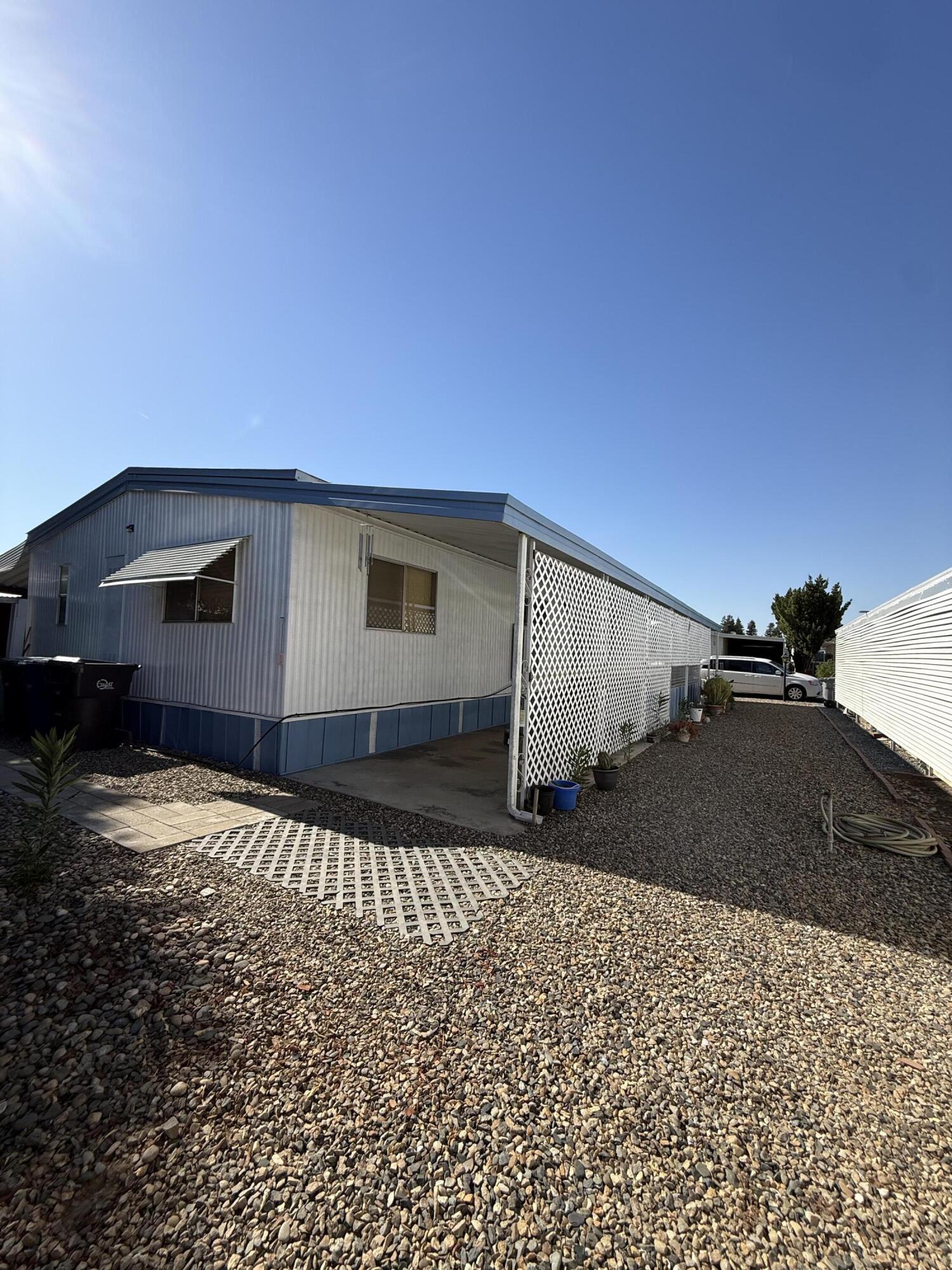 314 N Albert Ave #90, Exeter, CA 93221