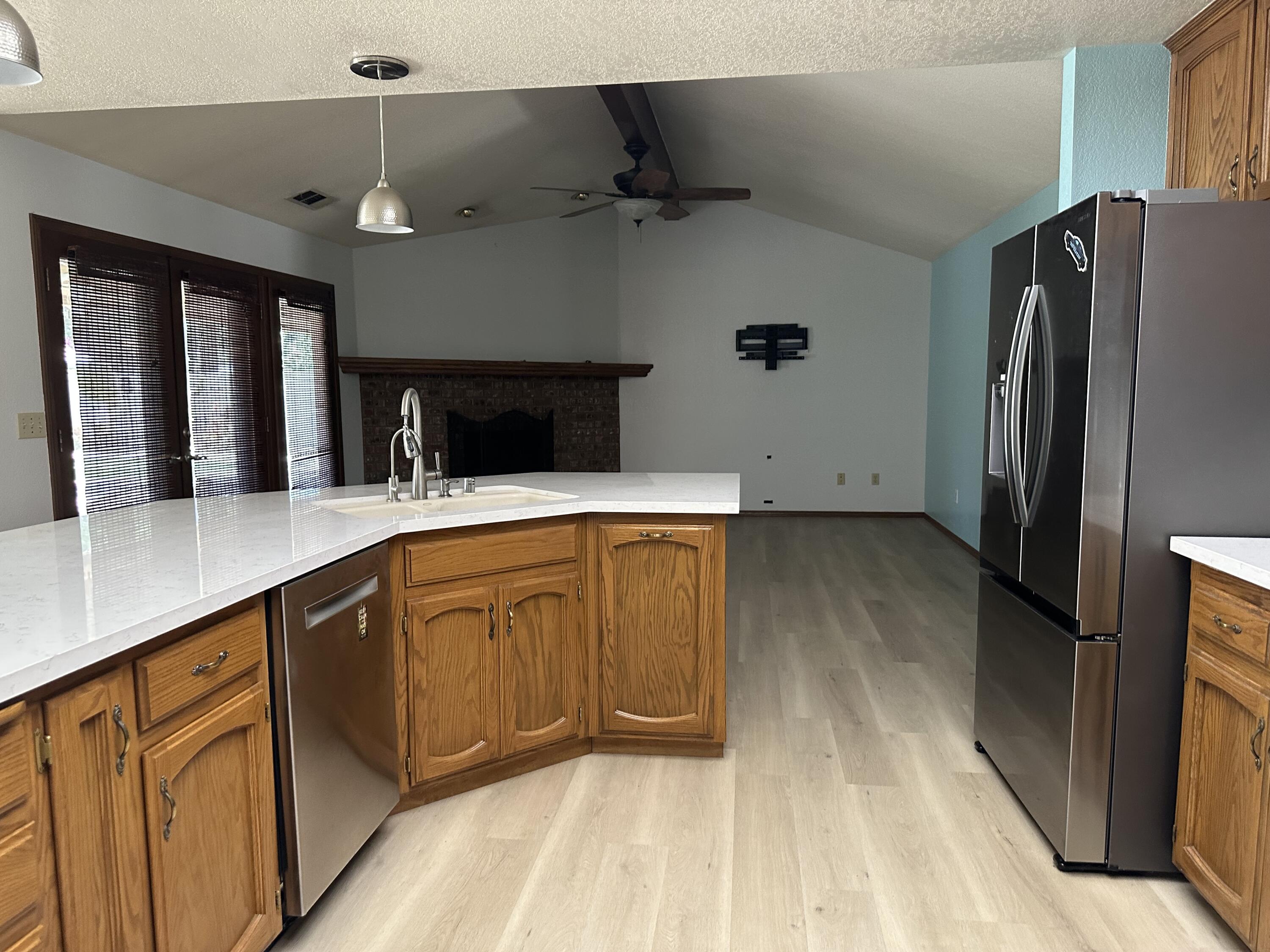 413 N Ryan Ter, Porterville, CA 93257