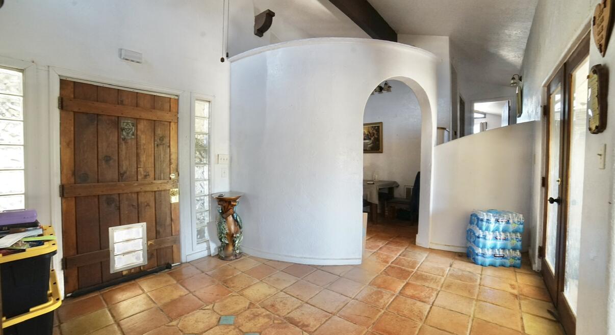 1166 N Harvard Ave, Lindsay, CA 93247