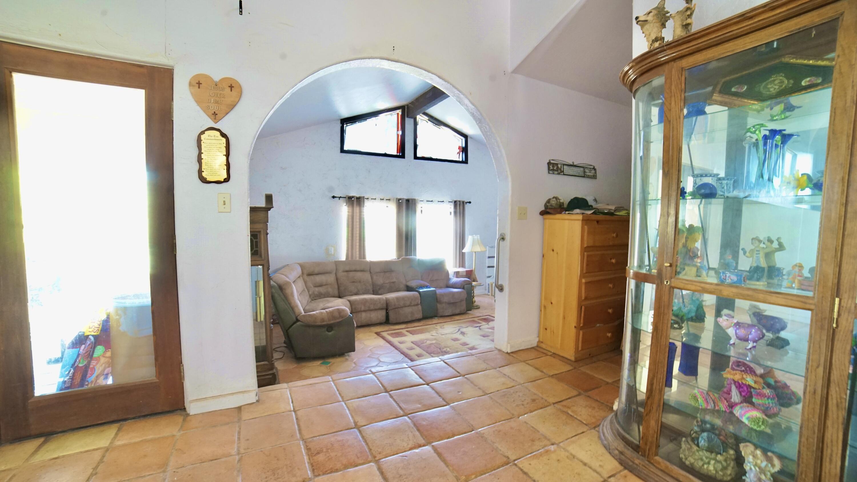 1166 N Harvard Ave, Lindsay, CA 93247