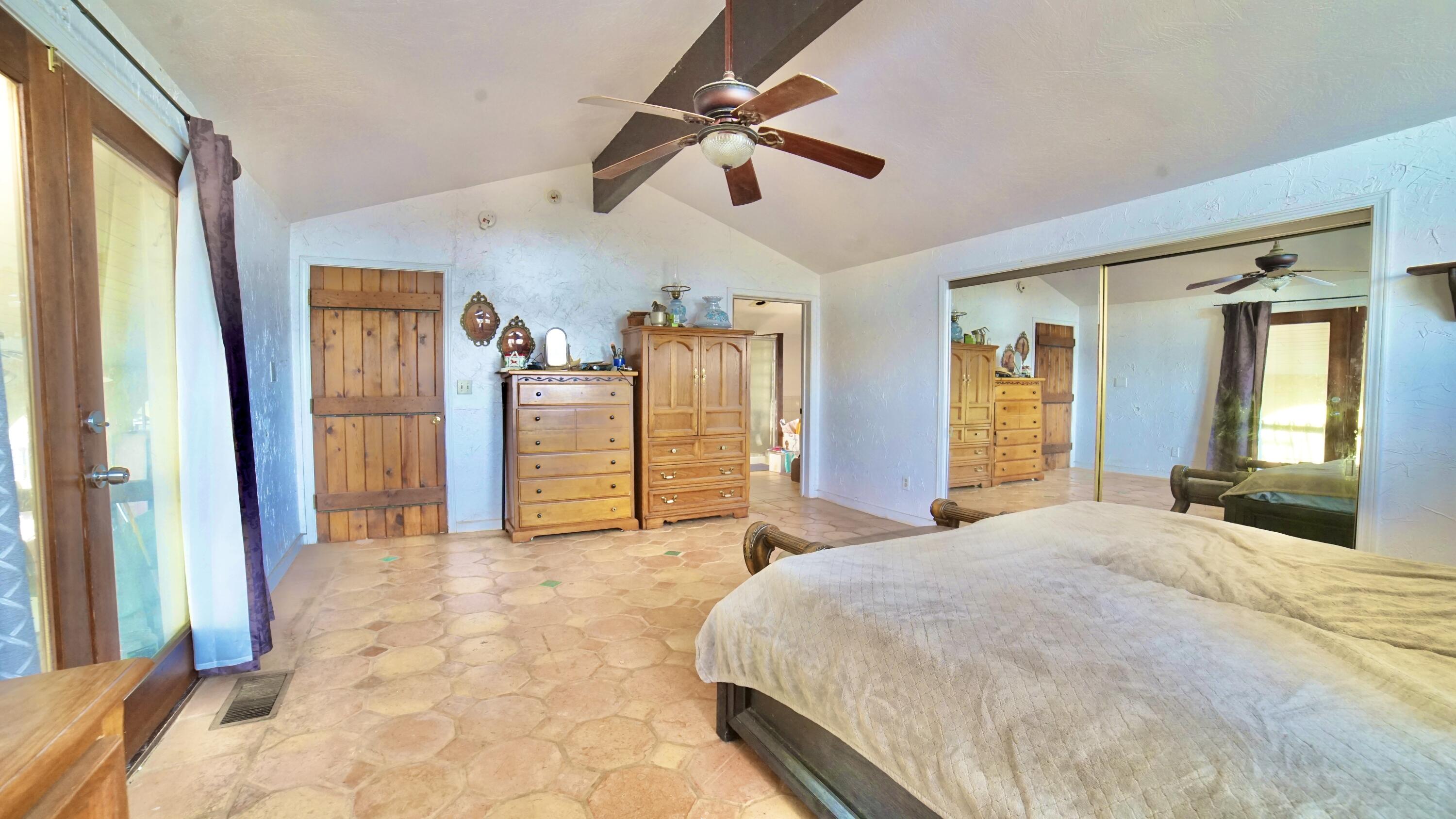 1166 N Harvard Ave, Lindsay, CA 93247