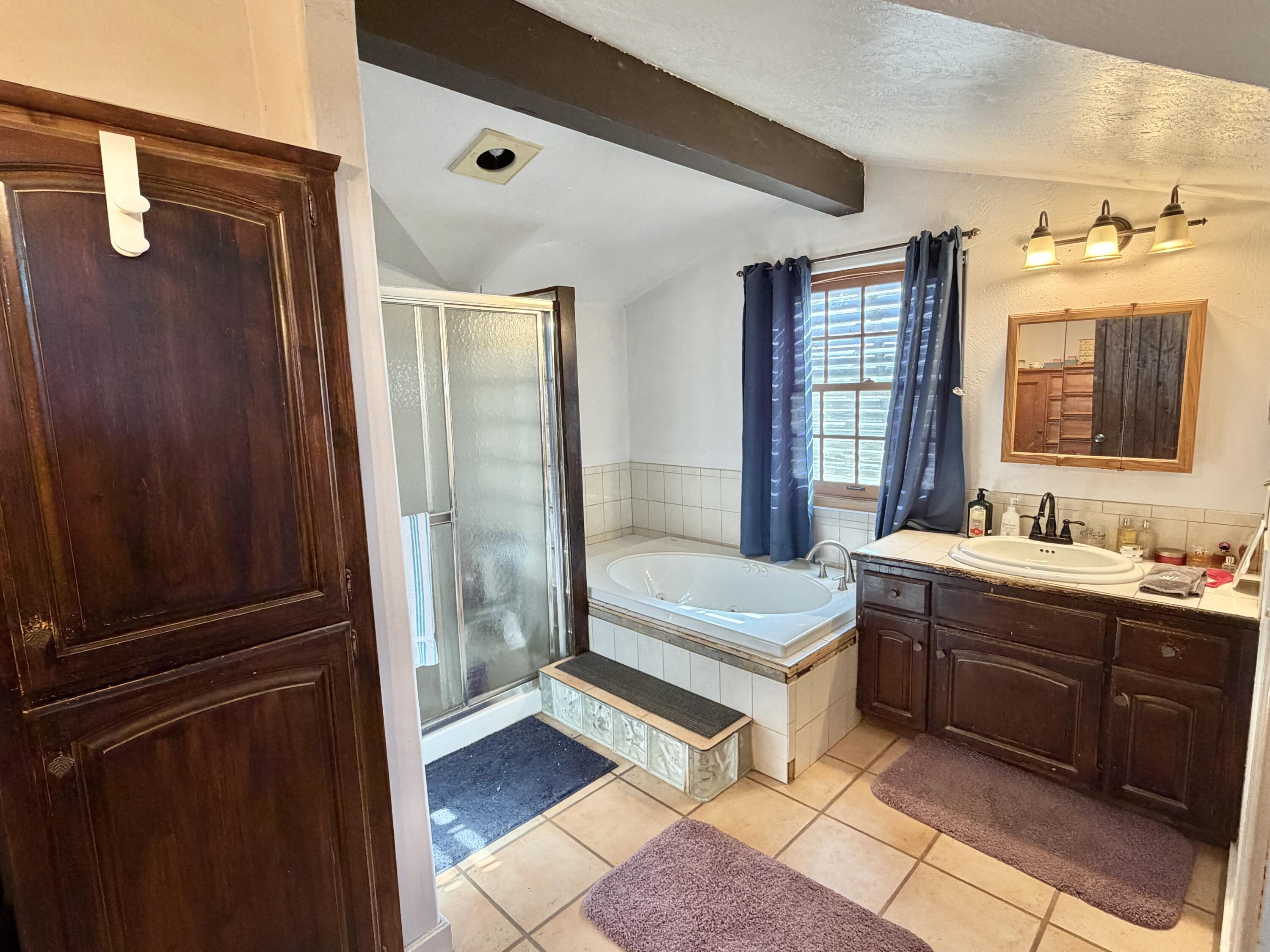 1166 N Harvard Ave, Lindsay, CA 93247
