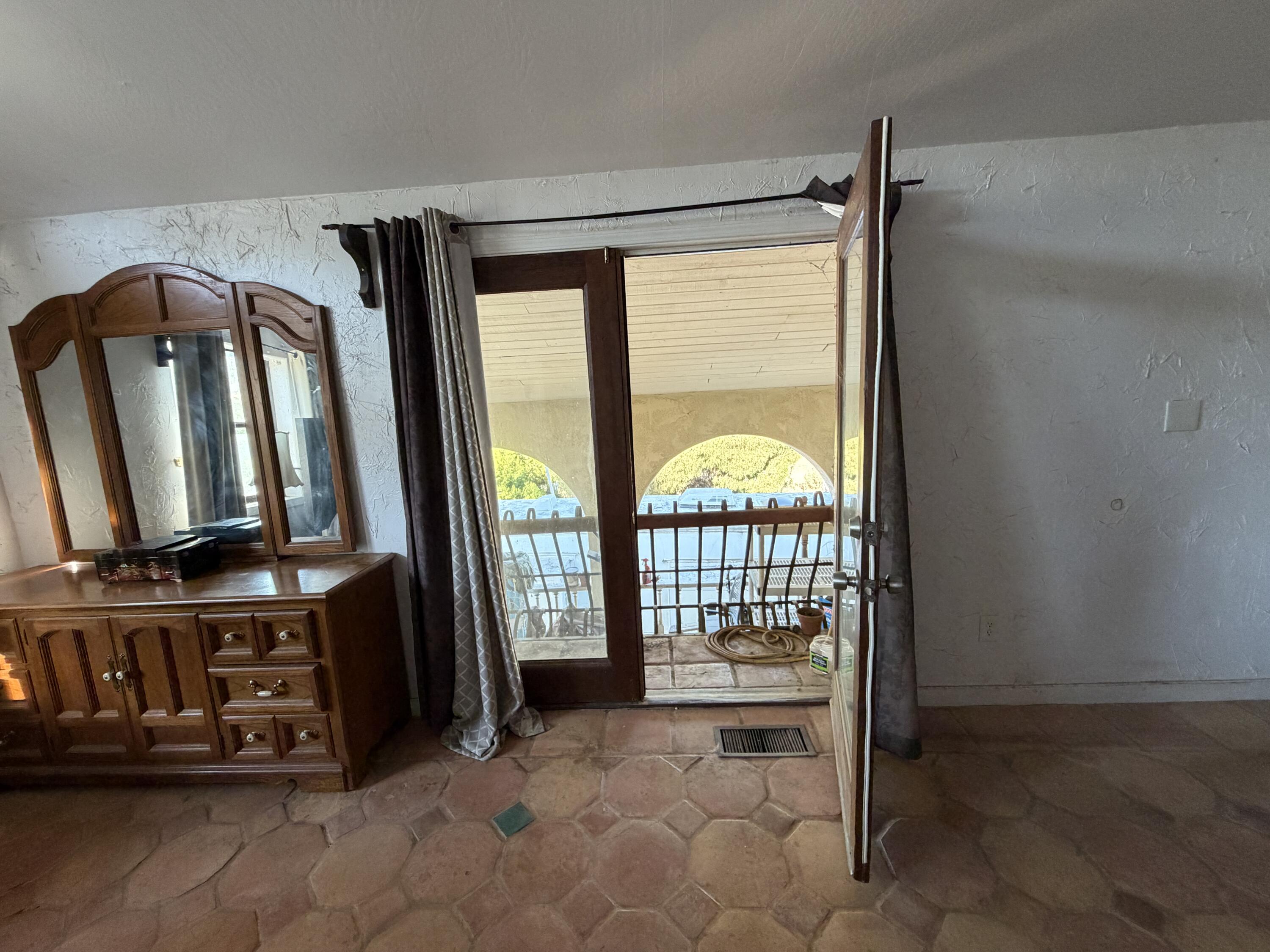 1166 N Harvard Ave, Lindsay, CA 93247