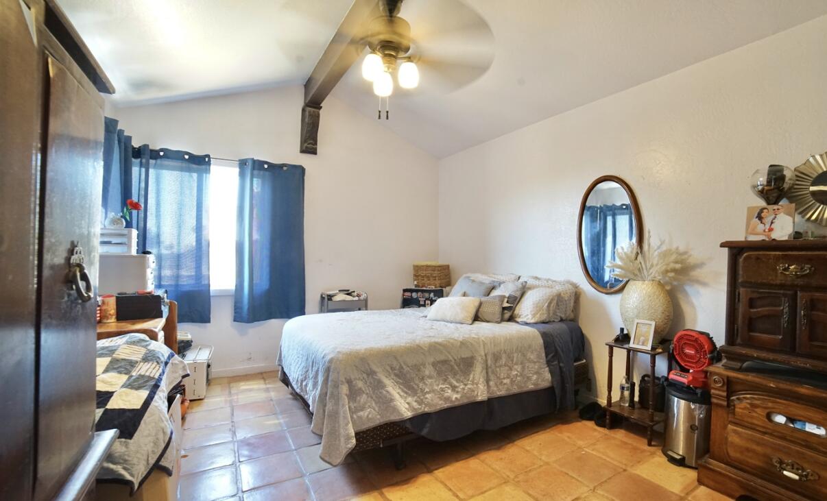 1166 N Harvard Ave, Lindsay, CA 93247