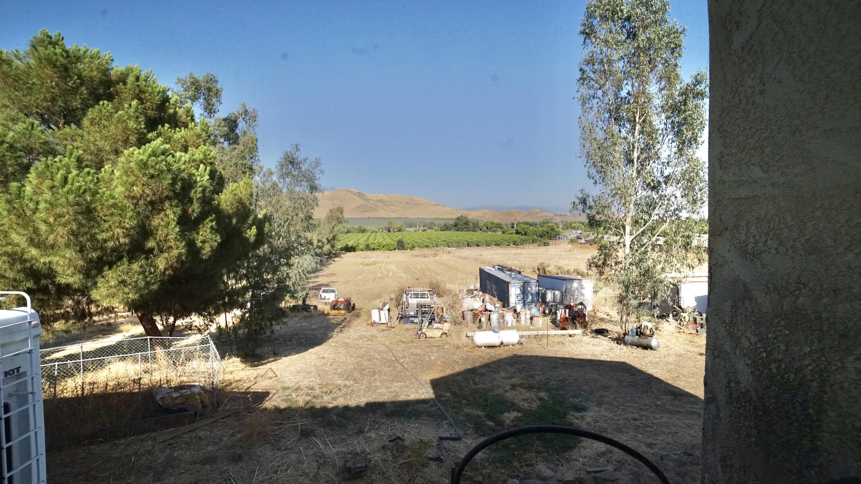 1166 N Harvard Ave, Lindsay, CA 93247