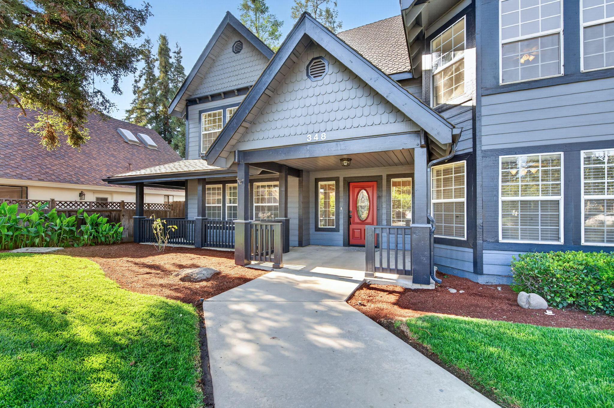 348 E Sunnyside Ave, Visalia, CA 93277
