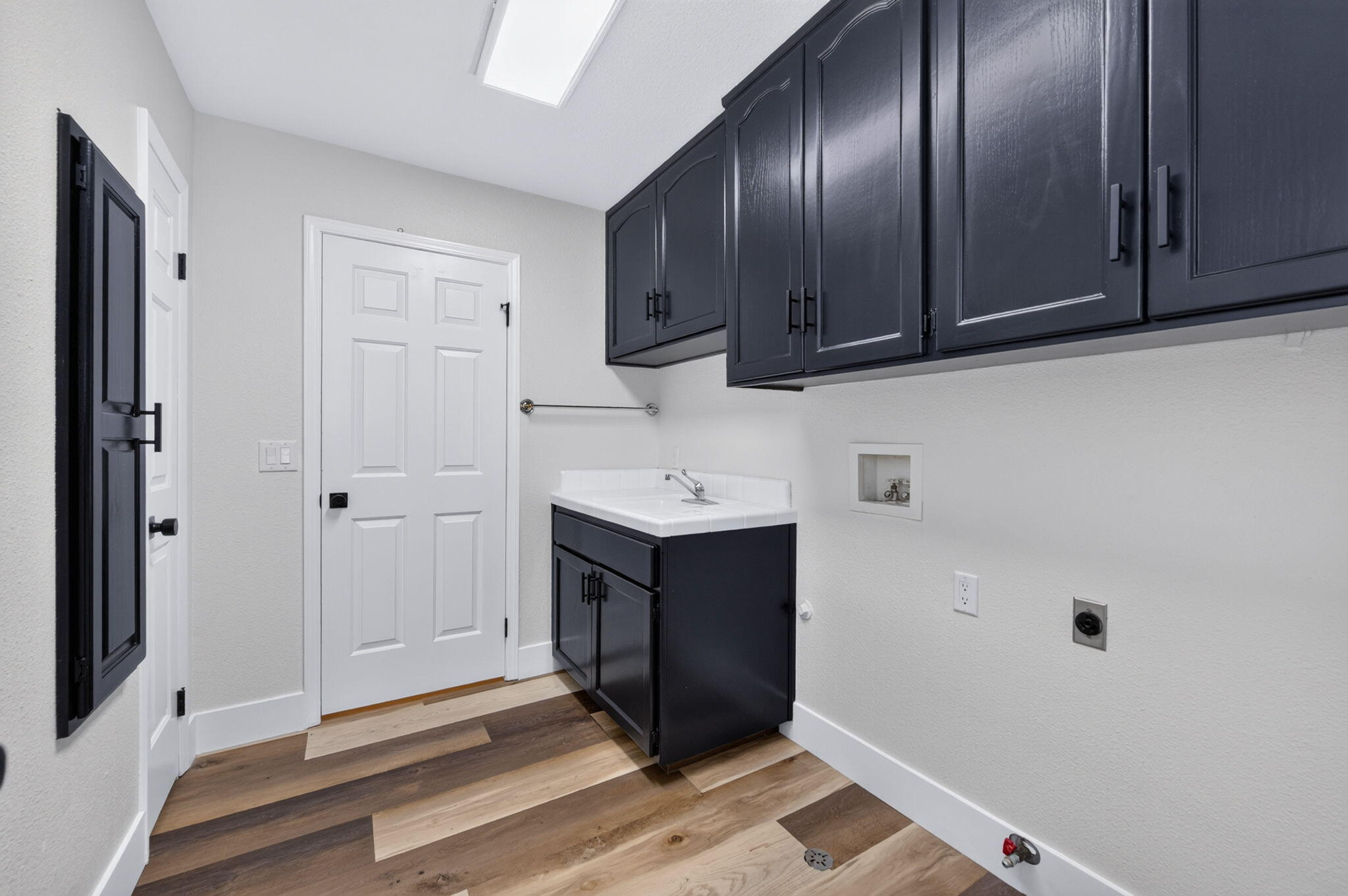 348 E Sunnyside Ave, Visalia, CA 93277