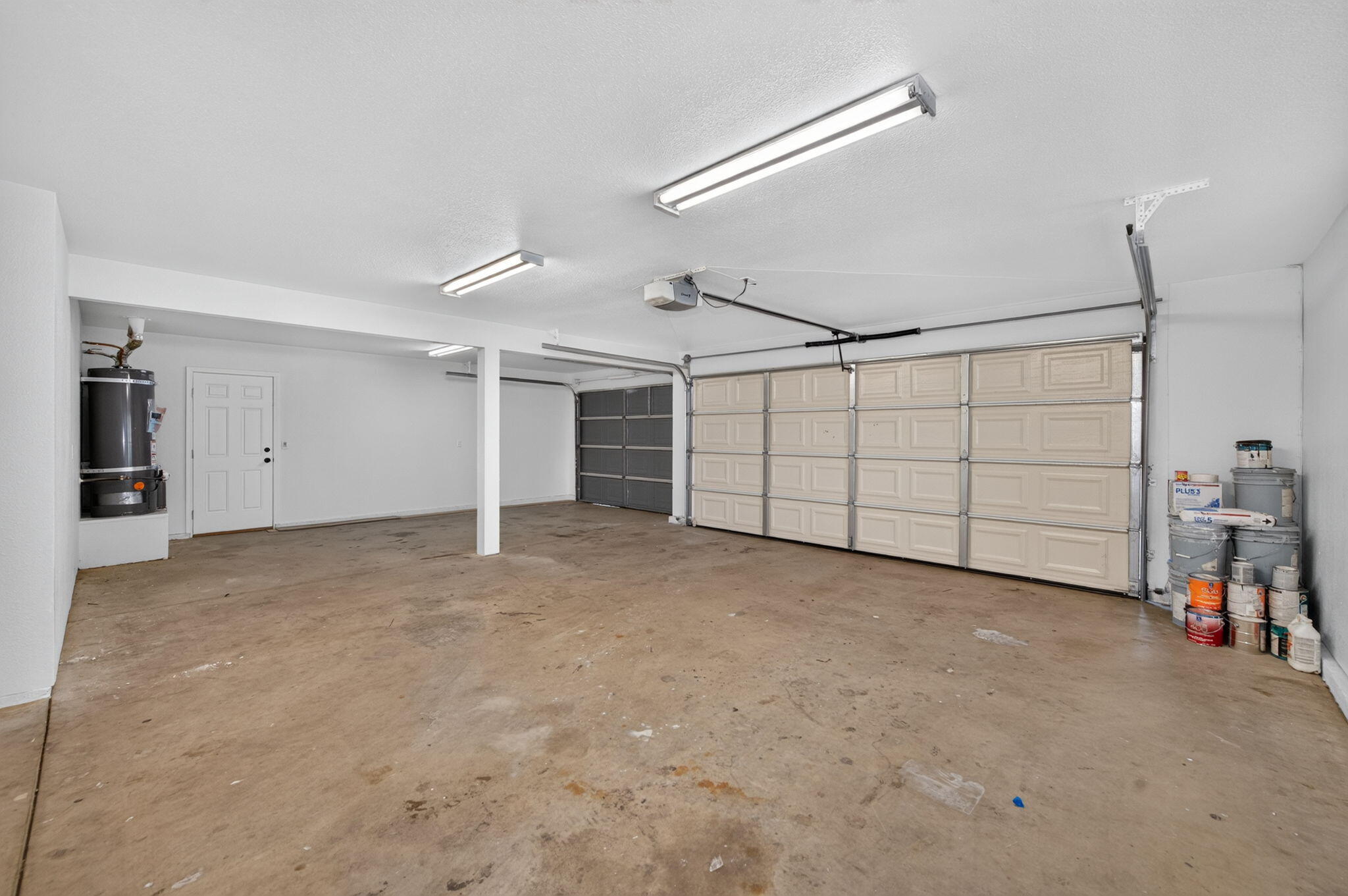 348 E Sunnyside Ave, Visalia, CA 93277